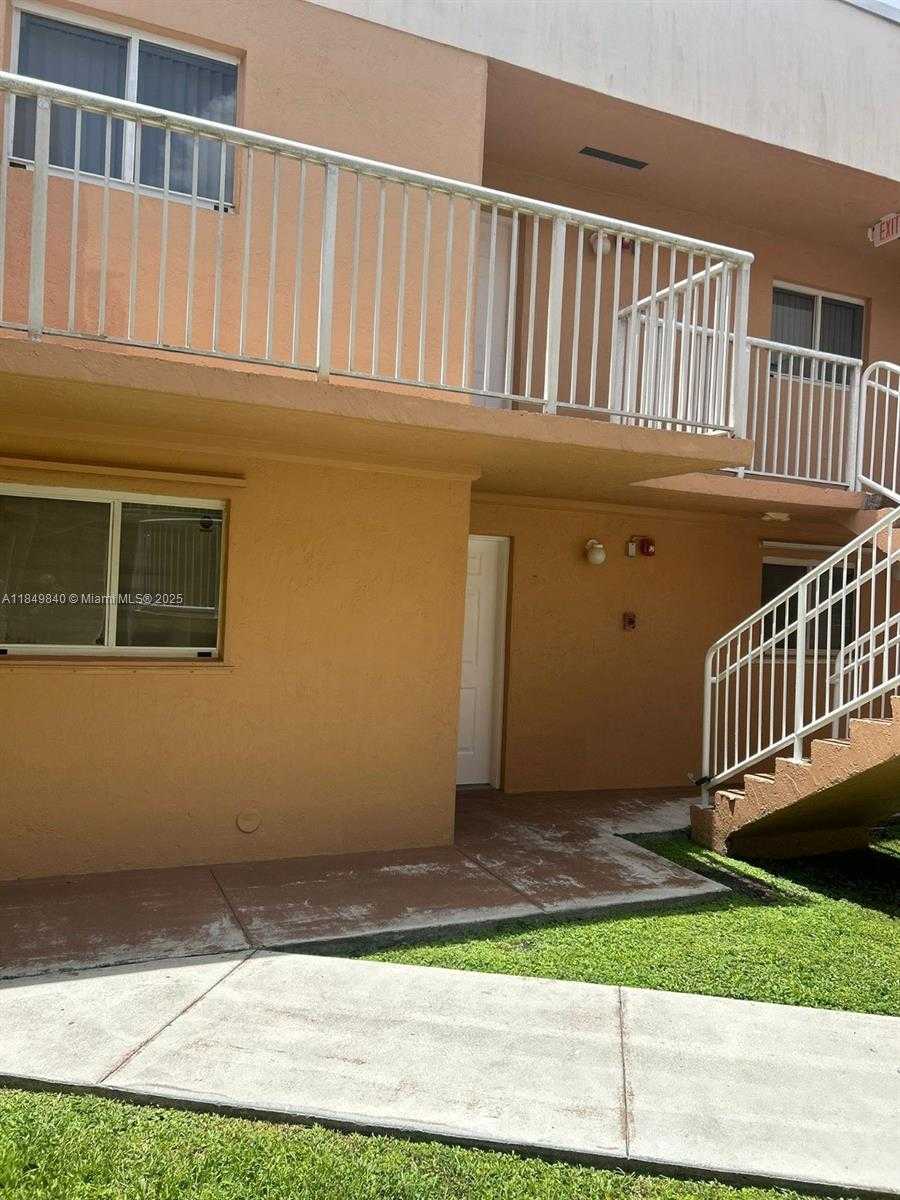 Small Image of 14911 SOUTH WEST 80 ST #115, Miami Number 3