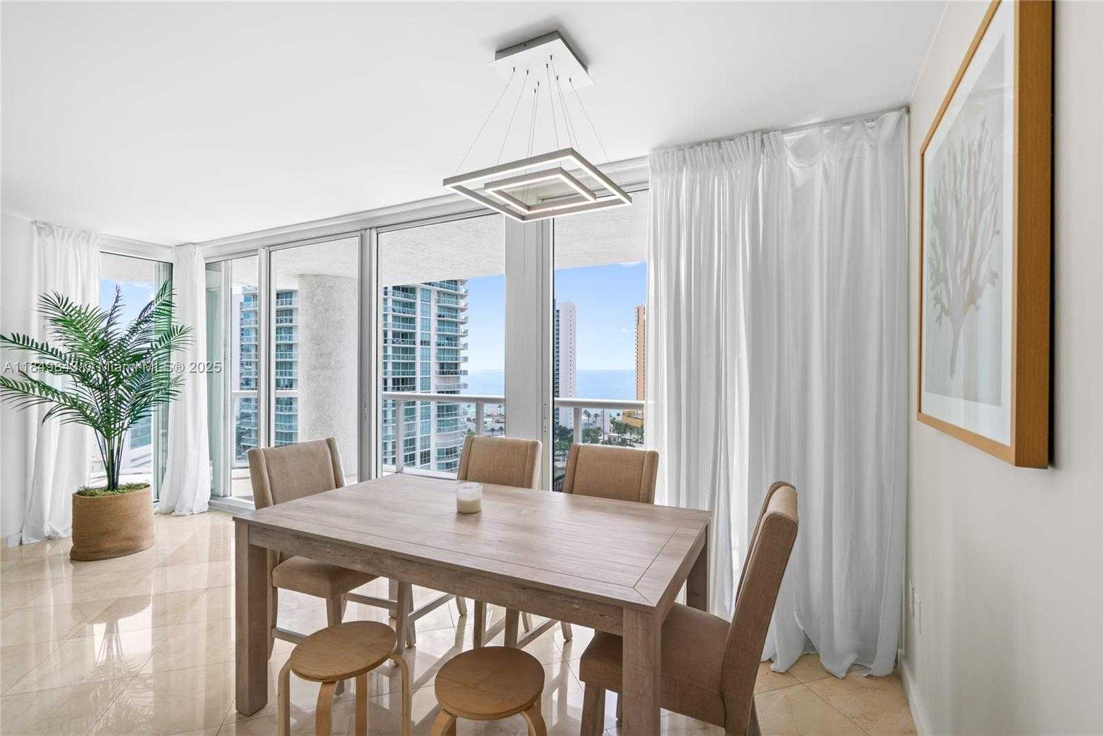 Small Image of 16500 COLLINS AVE #1752, Sunny Isles Beach Number 10