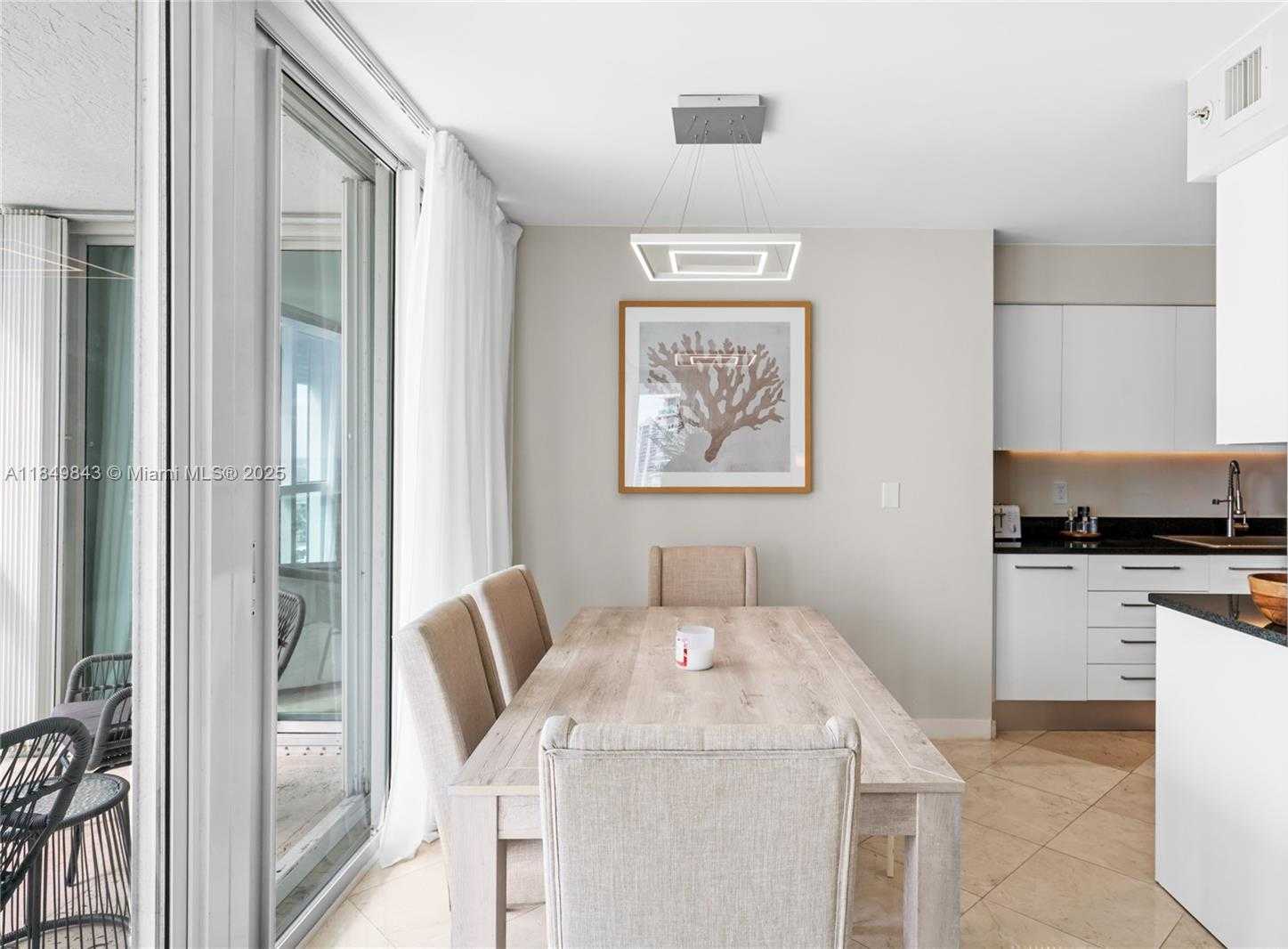 Small Image of 16500 COLLINS AVE #1752, Sunny Isles Beach Number 11