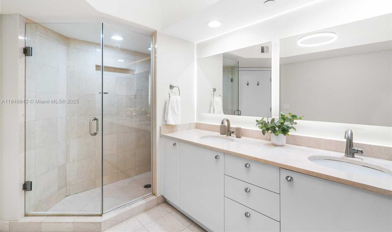 Small Image of 16500 COLLINS AVE #1752, Sunny Isles Beach Number 29