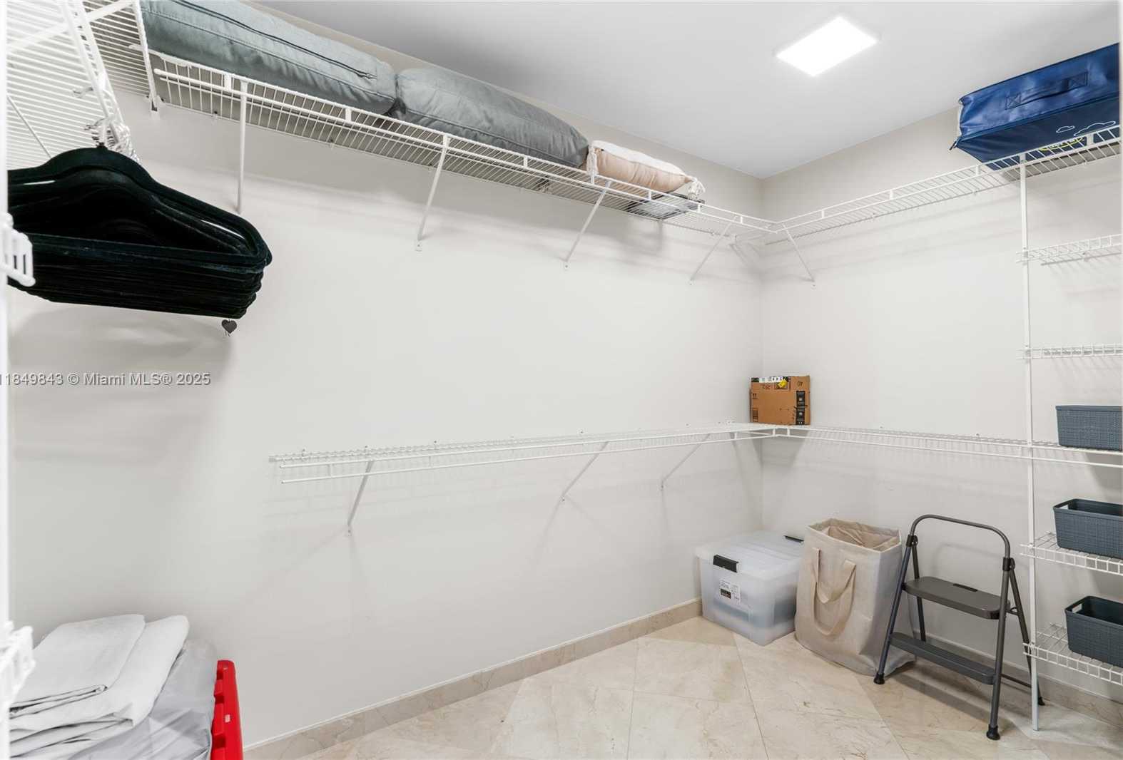 Small Image of 16500 COLLINS AVE #1752, Sunny Isles Beach Number 32