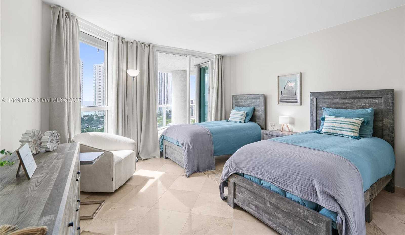 Small Image of 16500 COLLINS AVE #1752, Sunny Isles Beach Number 34