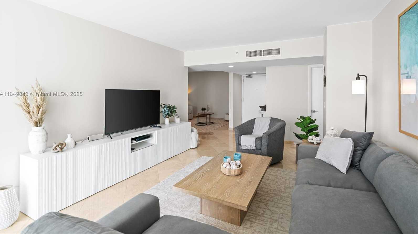 Small Image of 16500 COLLINS AVE #1752, Sunny Isles Beach Number 6