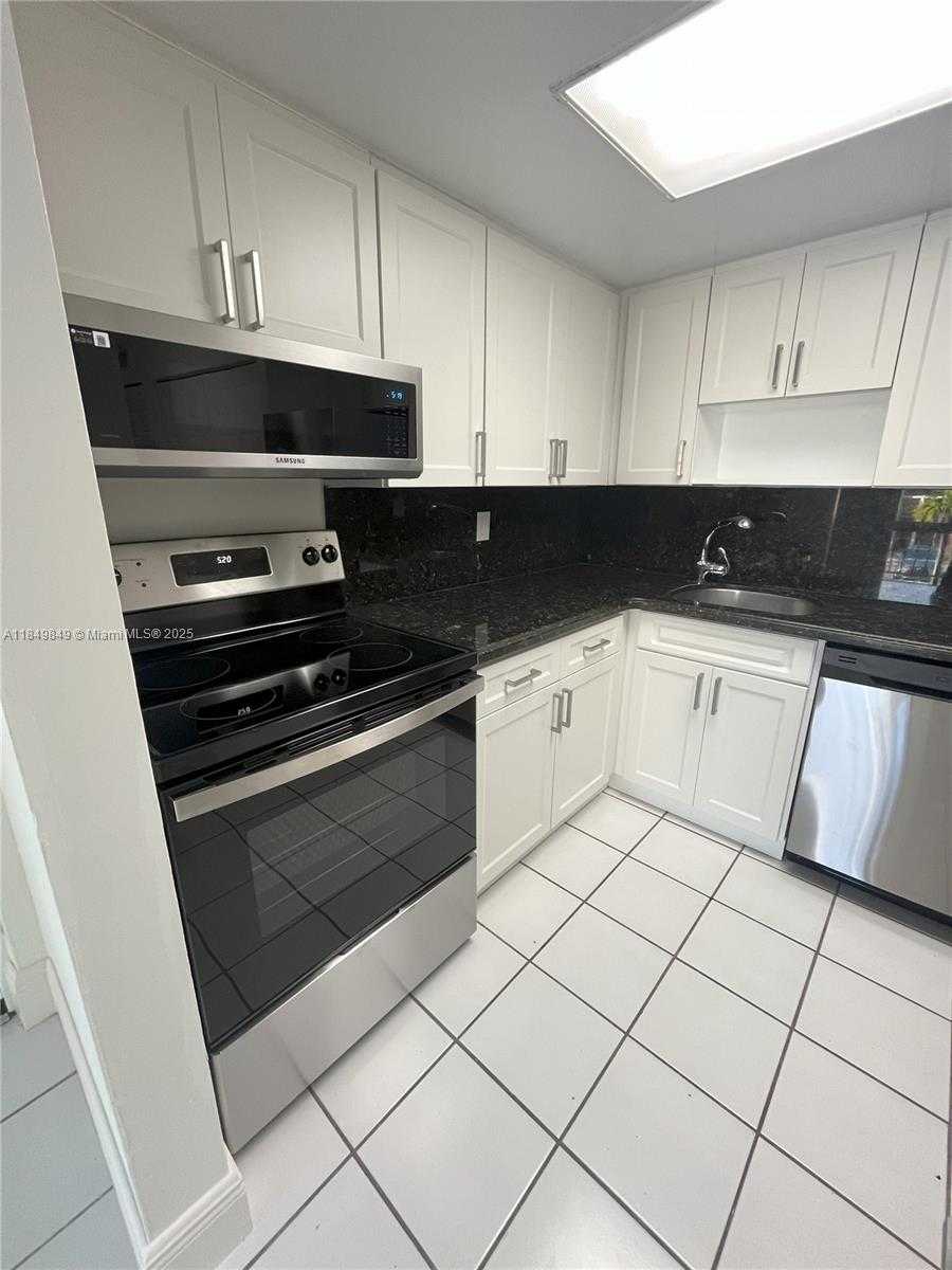 Small Image of 8311 SOUTH WEST 142ND AVE #I204, Miami Number 7