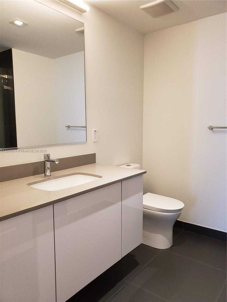 Small Image of 1600 NORTH EAST 1ST AVE #1801, Miami Number 9