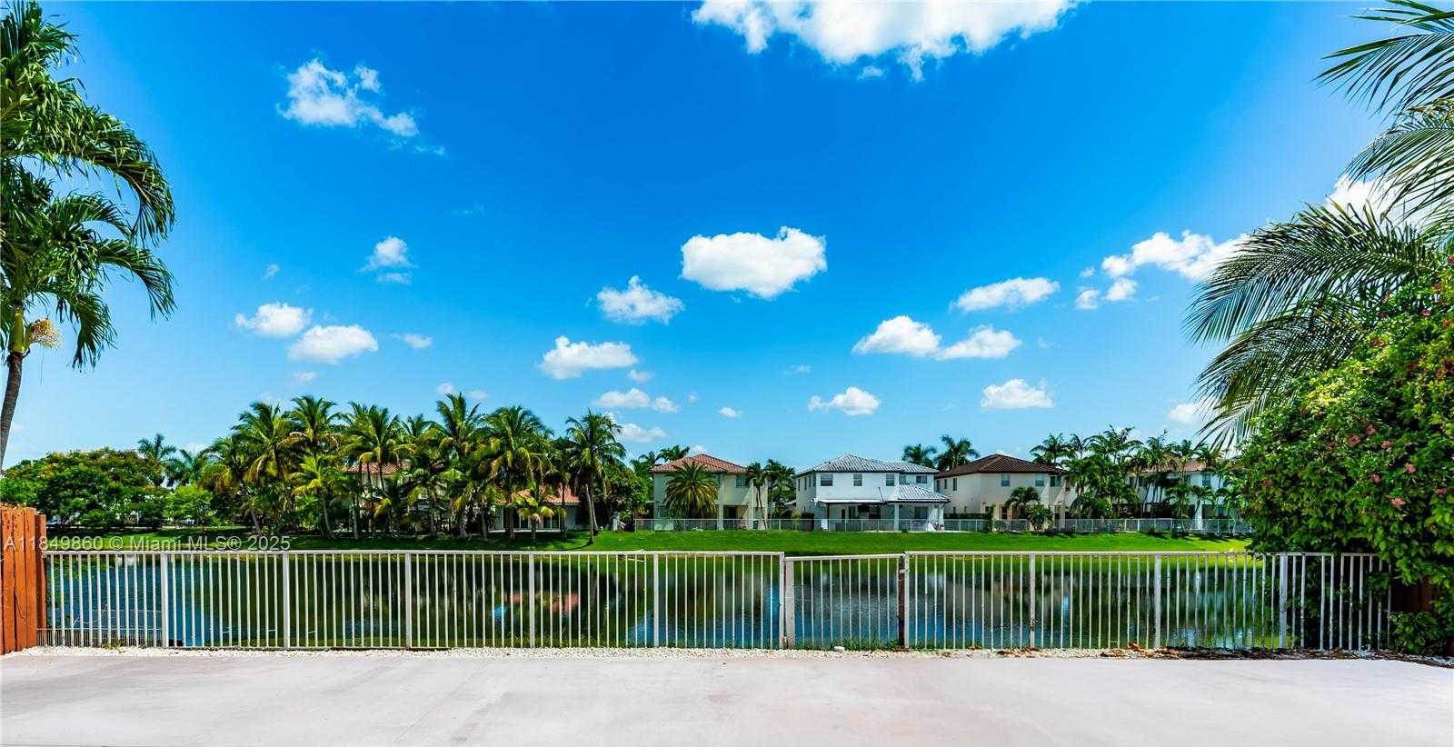 Small Image of 16523 SOUTH WEST 66TH ST, Miami Number 19