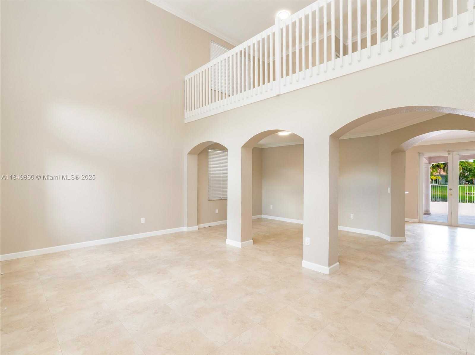 Small Image of 16523 SOUTH WEST 66TH ST, Miami Number 2