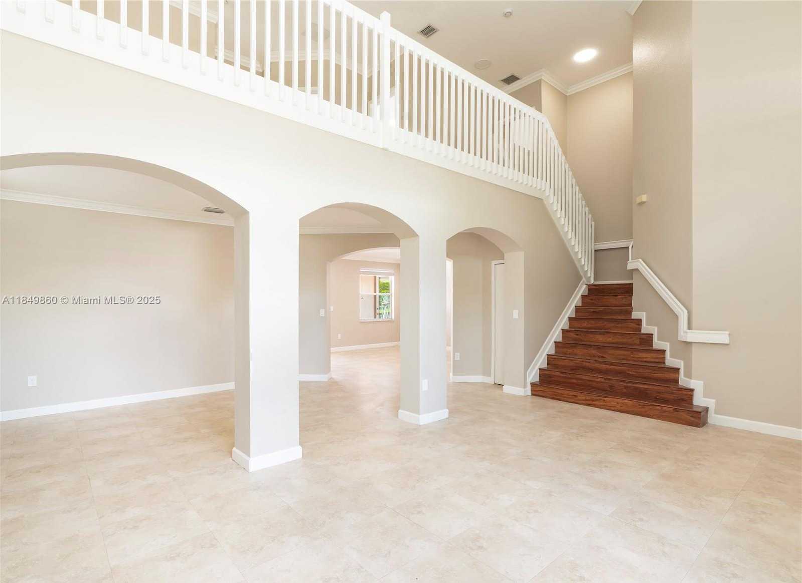 Small Image of 16523 SOUTH WEST 66TH ST, Miami Number 4