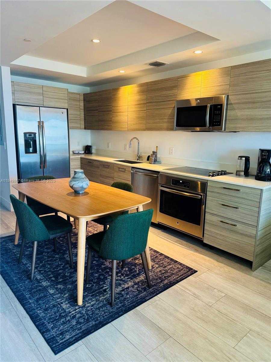 Small Image of 121 NORTH EAST 34TH ST #2705, Miami Number 6