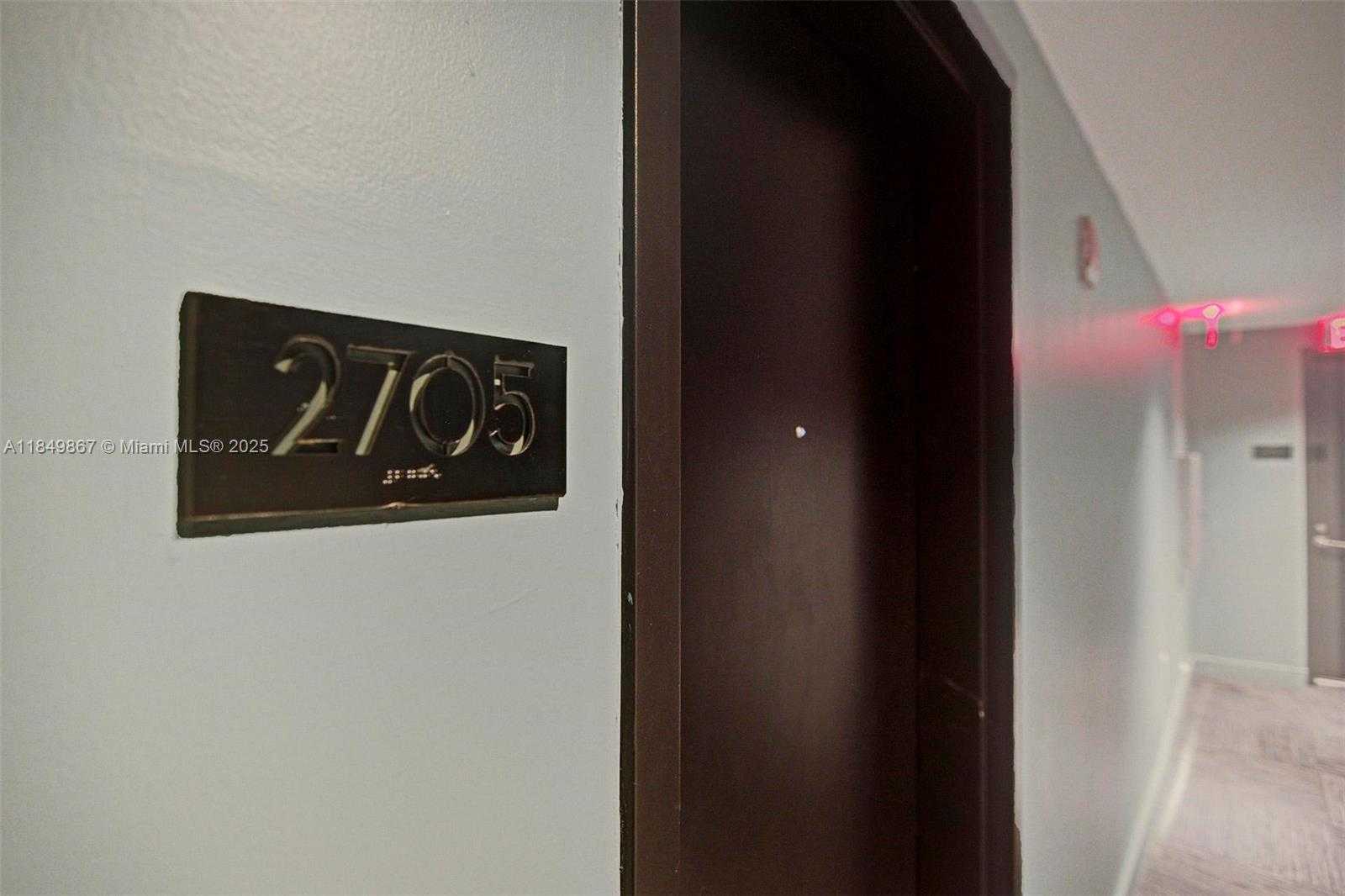 Small Image of 121 NORTH EAST 34TH ST #2705, Miami Number 7