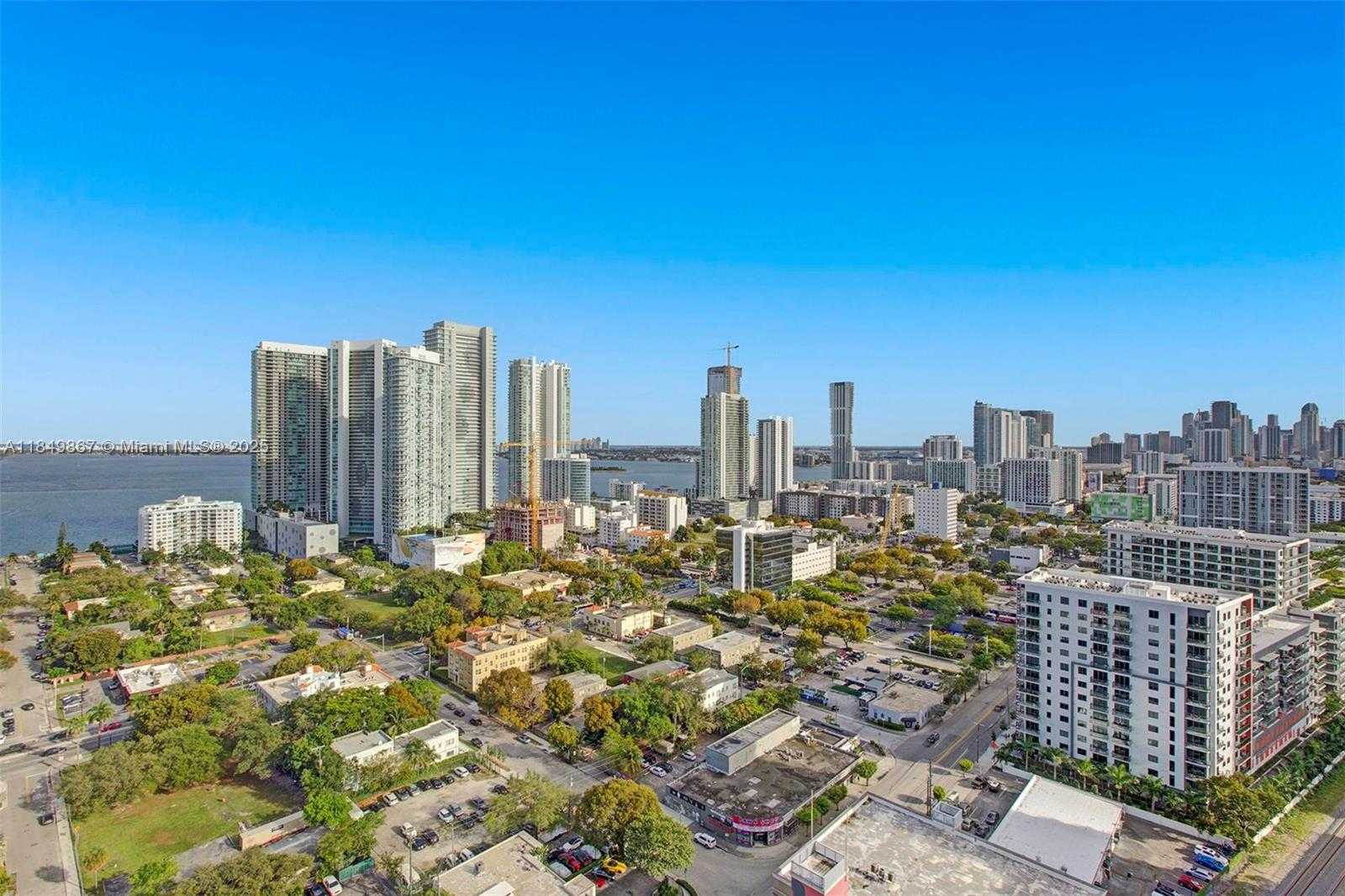 Small Image of 121 NORTH EAST 34TH ST #2705, Miami Number 8
