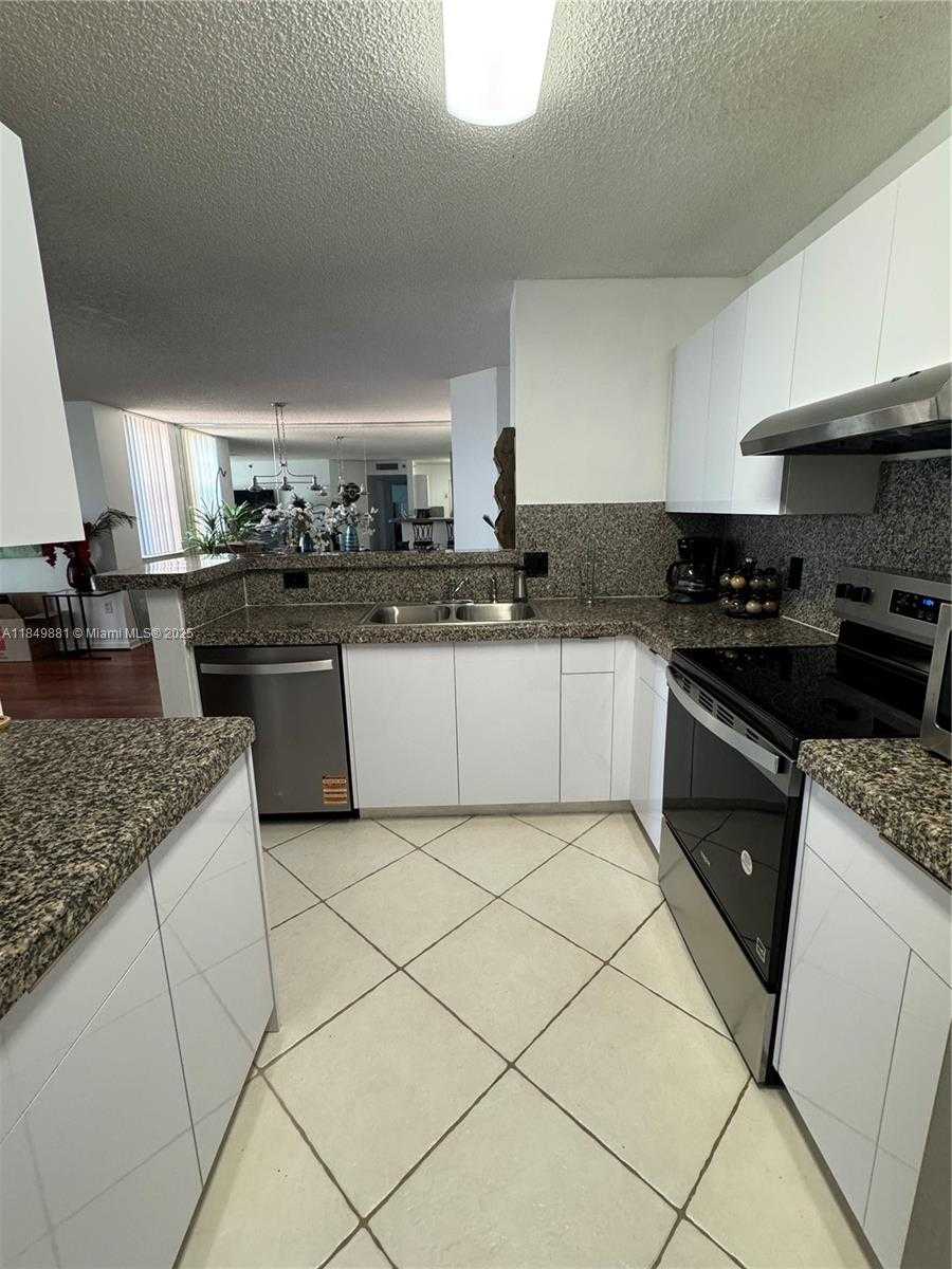 Small Image of 19501 EAST COUNTRY CLUB DR #9602, Aventura Number 10