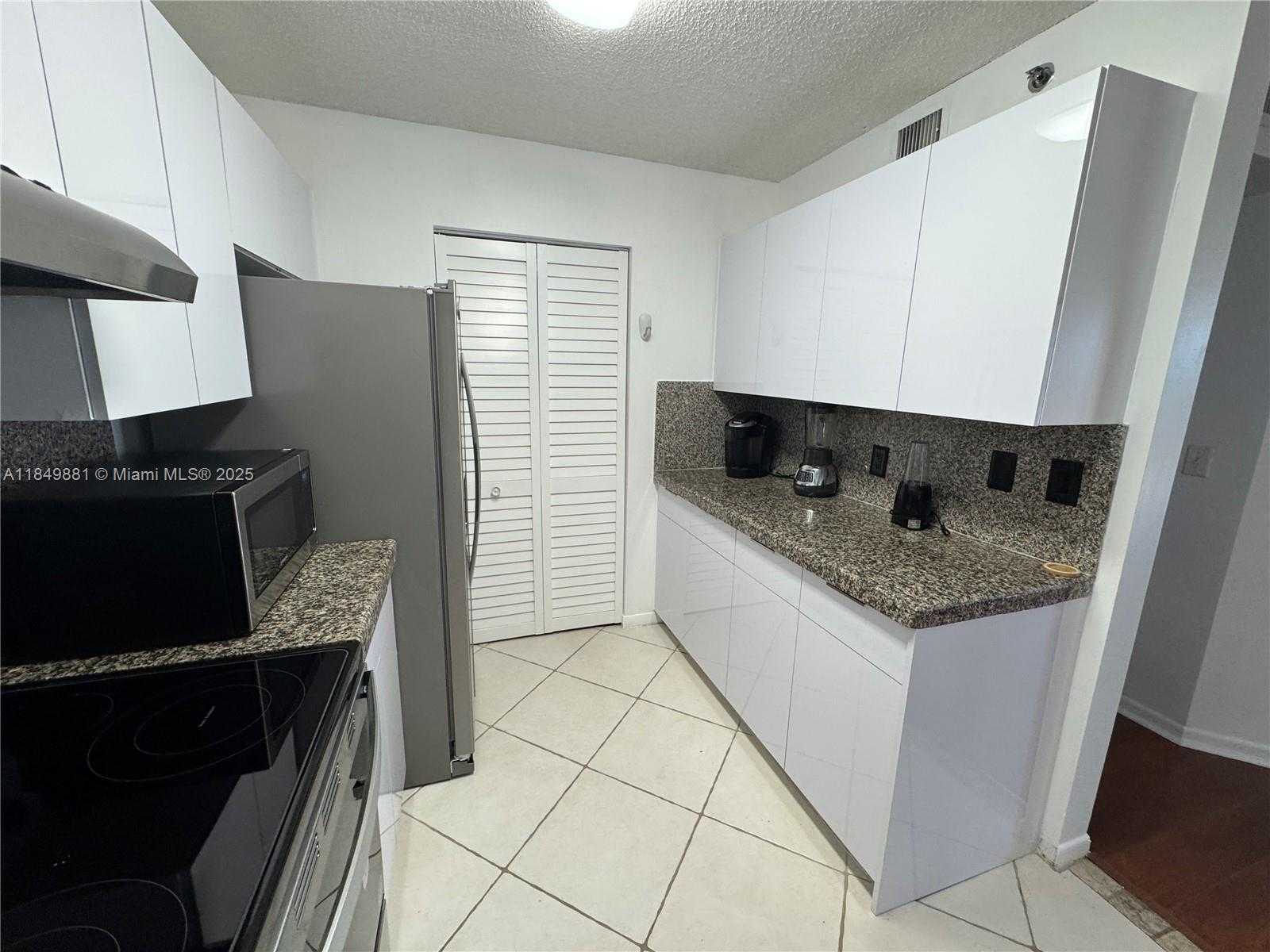Small Image of 19501 EAST COUNTRY CLUB DR #9602, Aventura Number 19