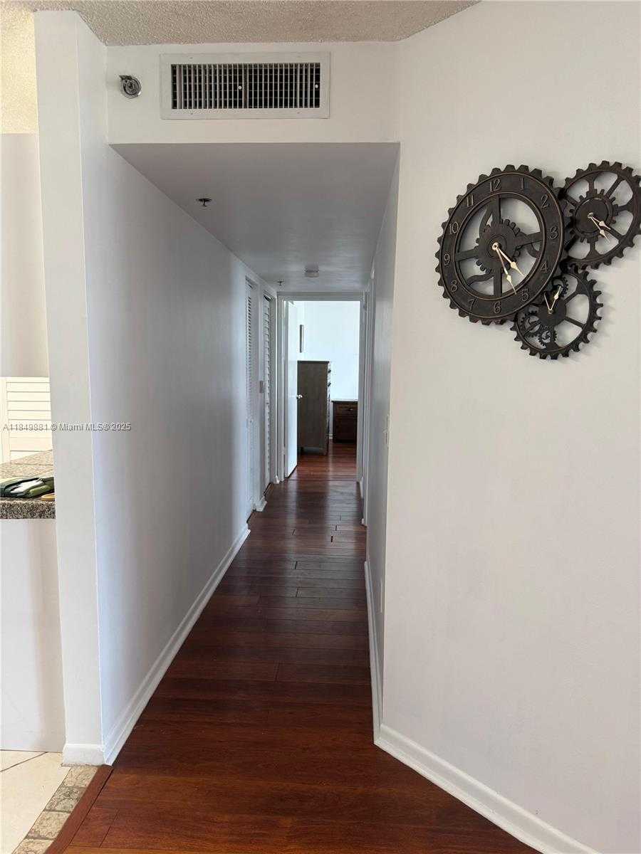 Small Image of 19501 EAST COUNTRY CLUB DR #9602, Aventura Number 23