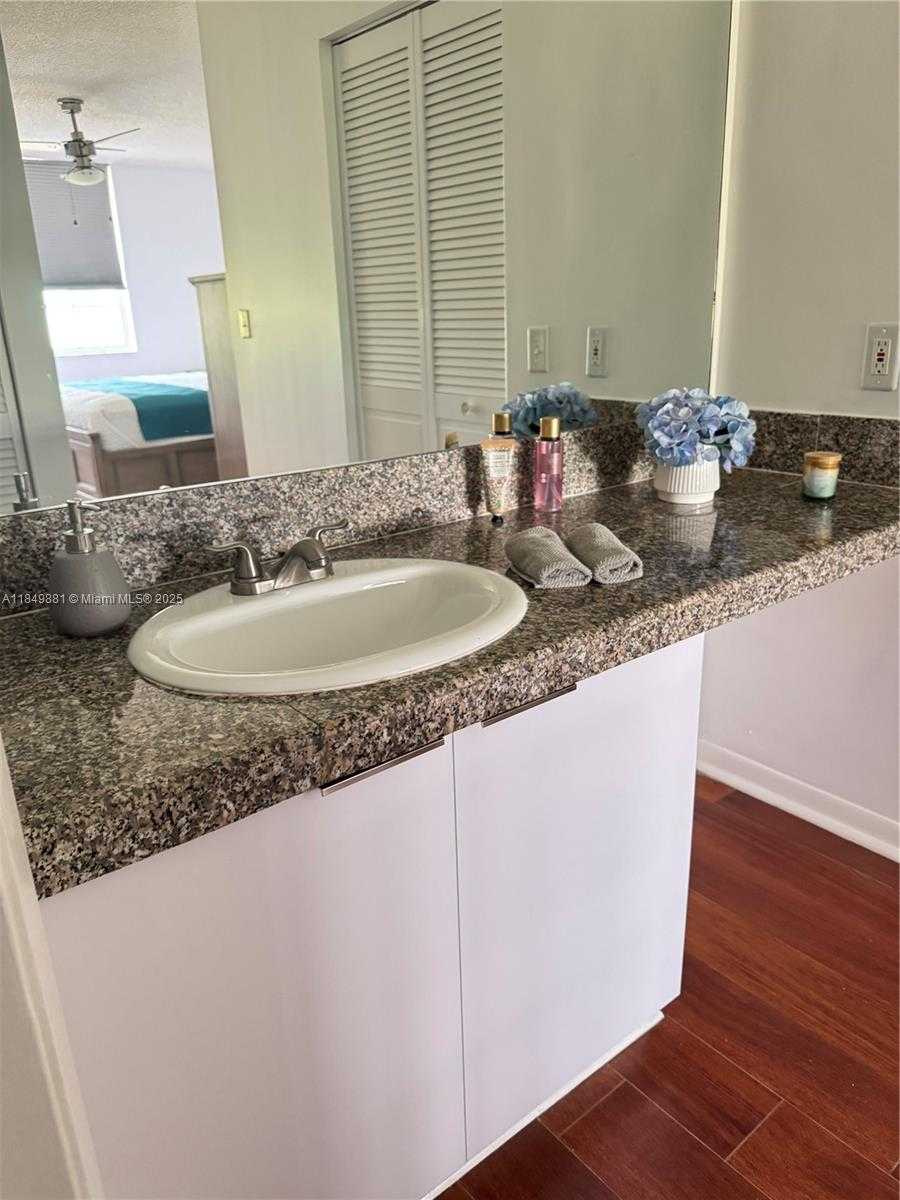Small Image of 19501 EAST COUNTRY CLUB DR #9602, Aventura Number 33