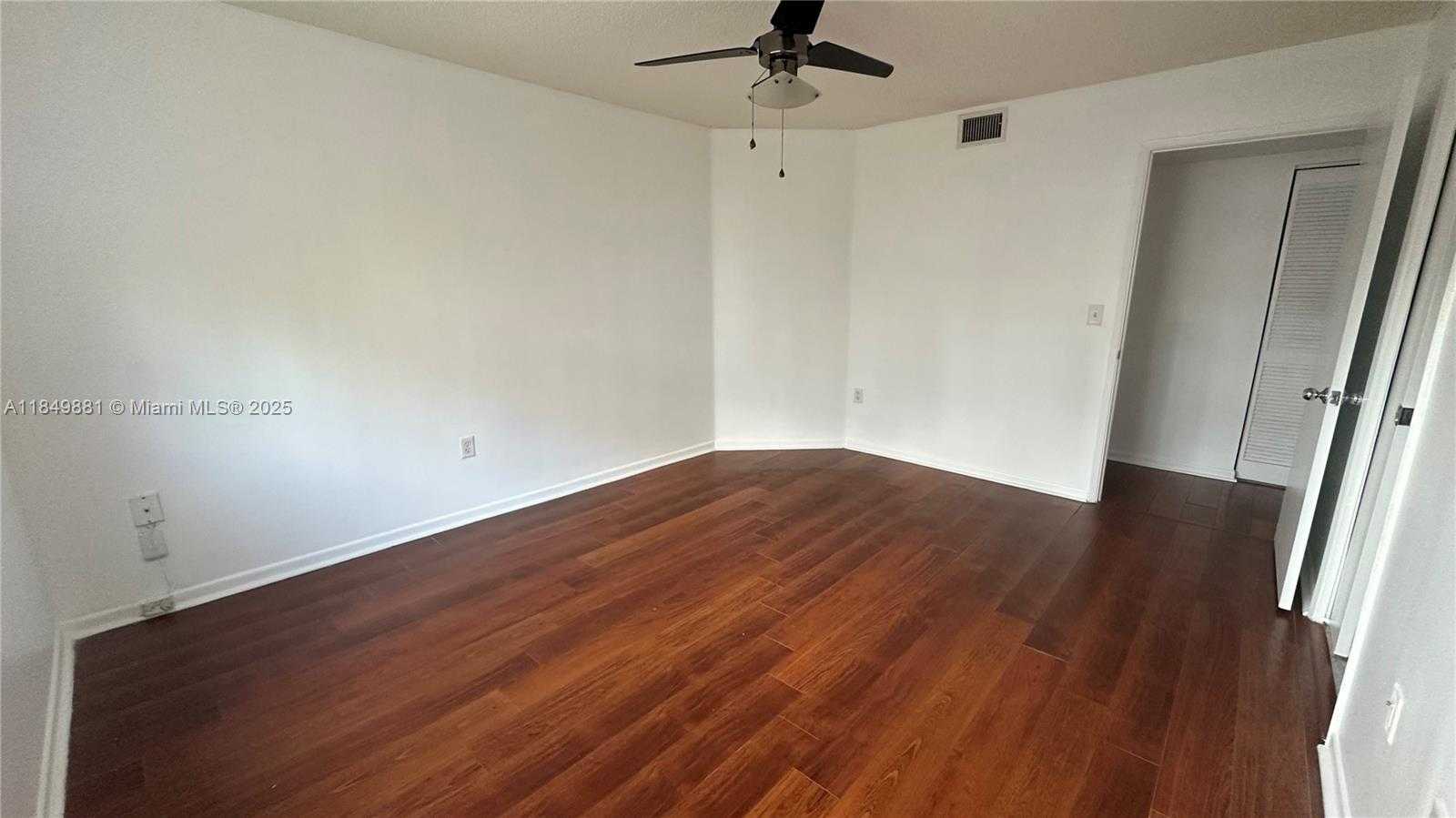 Small Image of 19501 EAST COUNTRY CLUB DR #9602, Aventura Number 37
