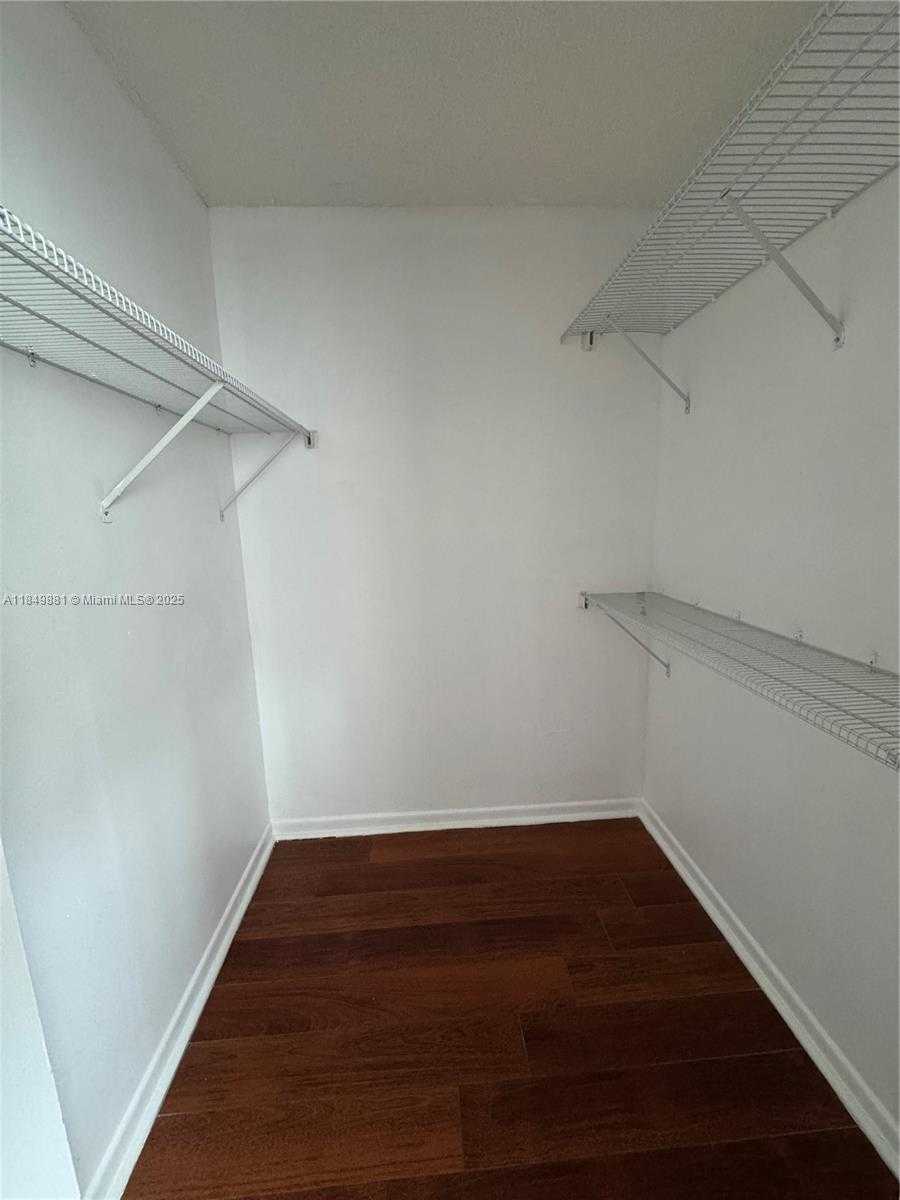 Small Image of 19501 EAST COUNTRY CLUB DR #9602, Aventura Number 38