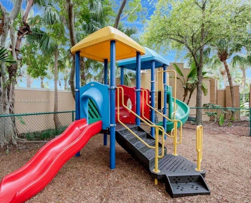 Small Image of 19501 EAST COUNTRY CLUB DR #9602, Aventura Number 55