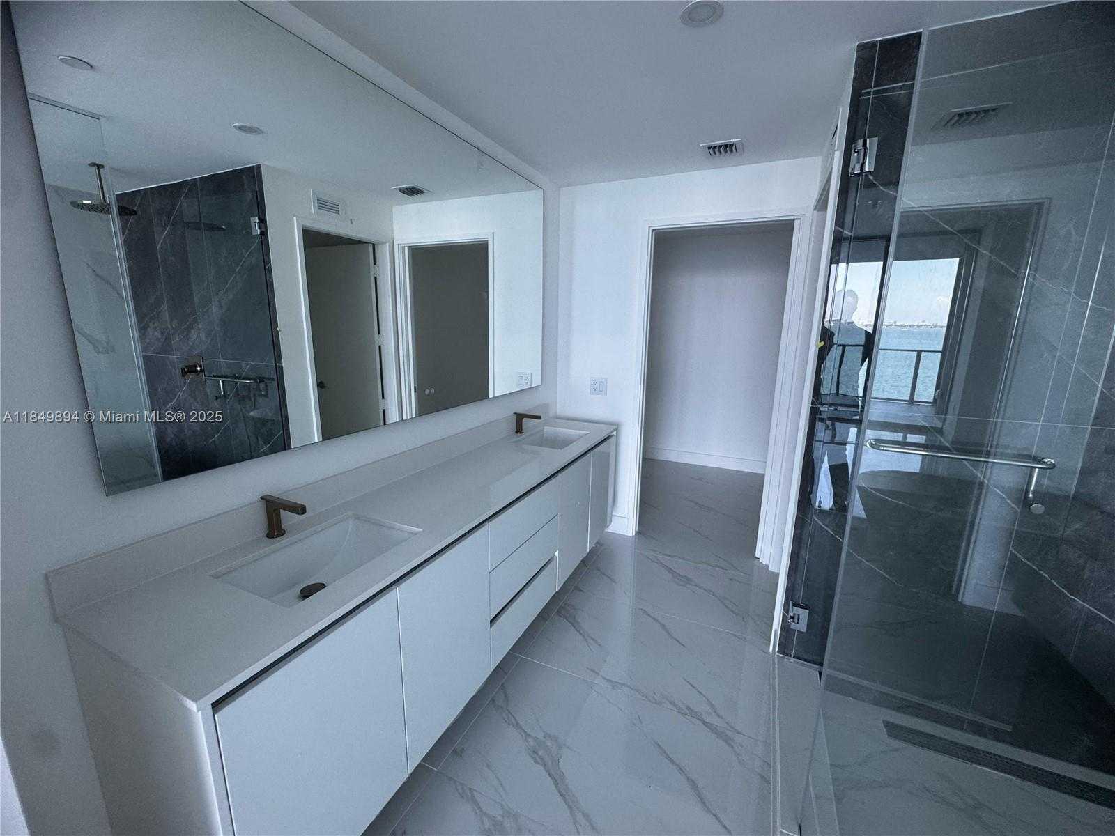 Small Image of 700 NORTH EAST 24 STREET #303, Miami Number 17