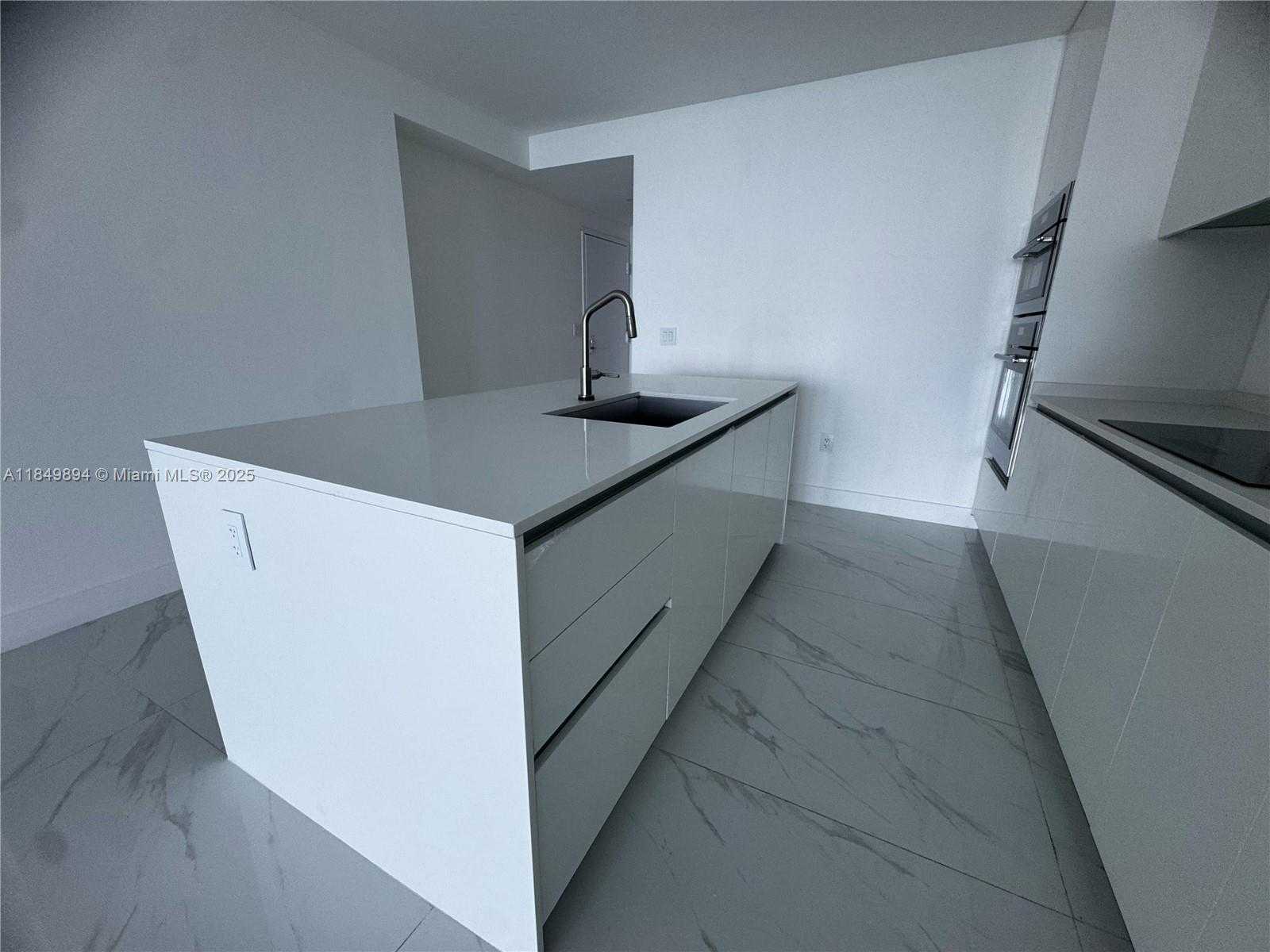 Small Image of 700 NORTH EAST 24 STREET #303, Miami Number 5