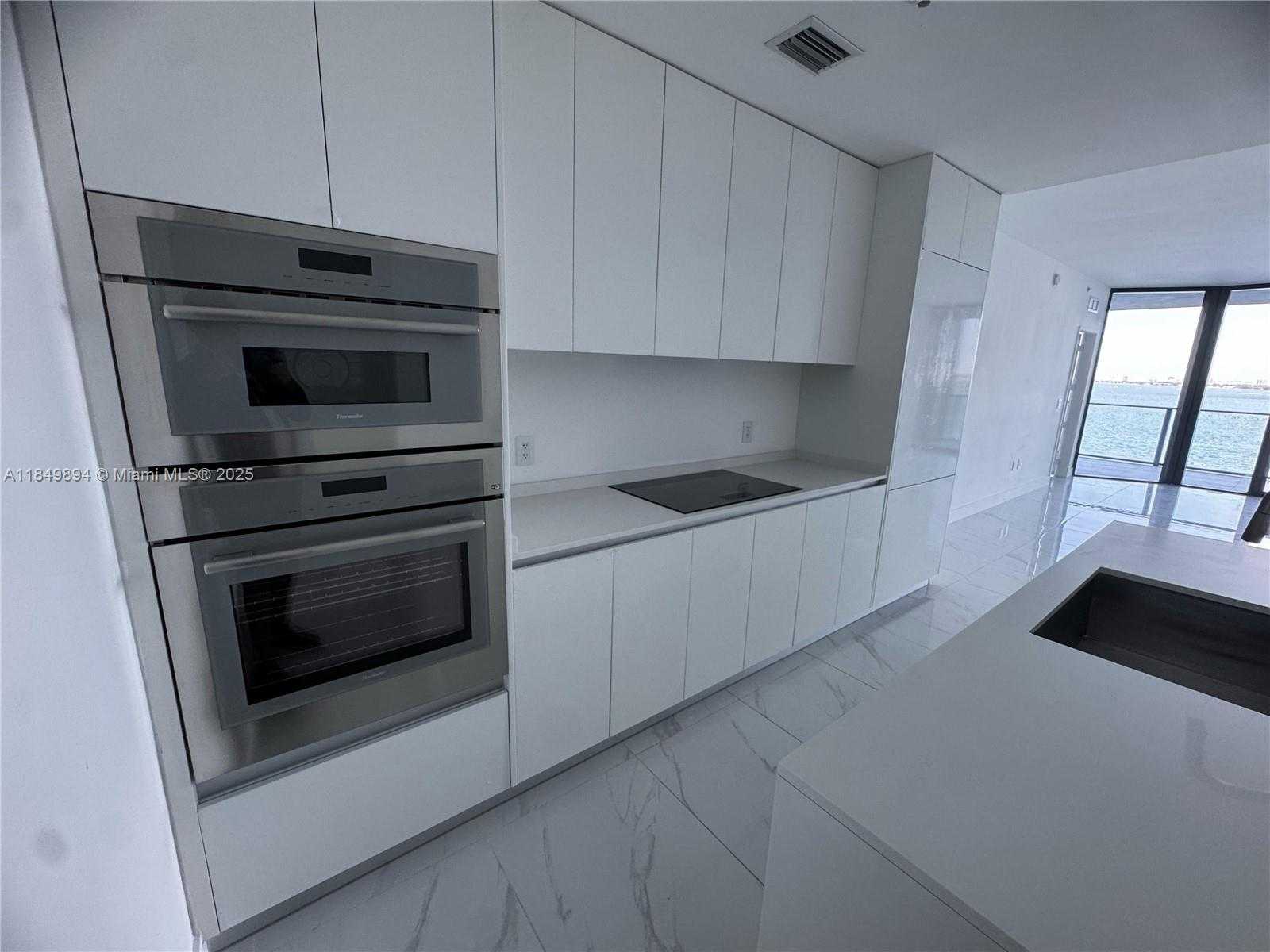 Small Image of 700 NORTH EAST 24 STREET #303, Miami Number 6