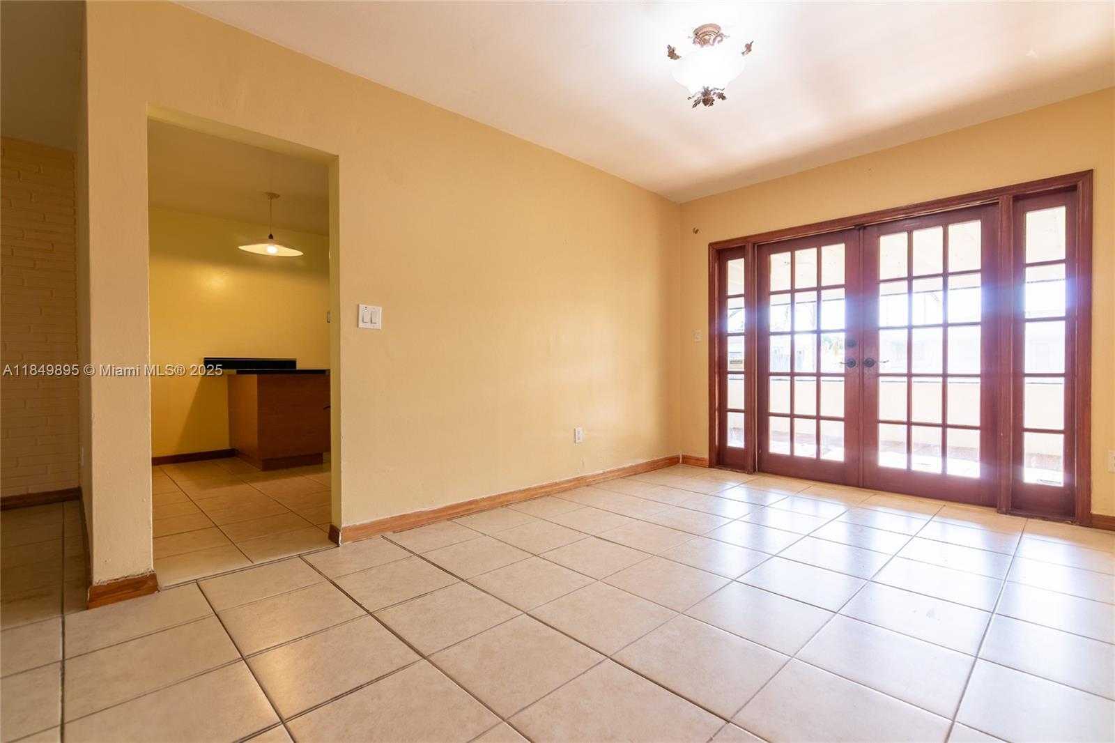 Small Image of 16221 SOUTH WEST 102ND AVE, Miami Number 14