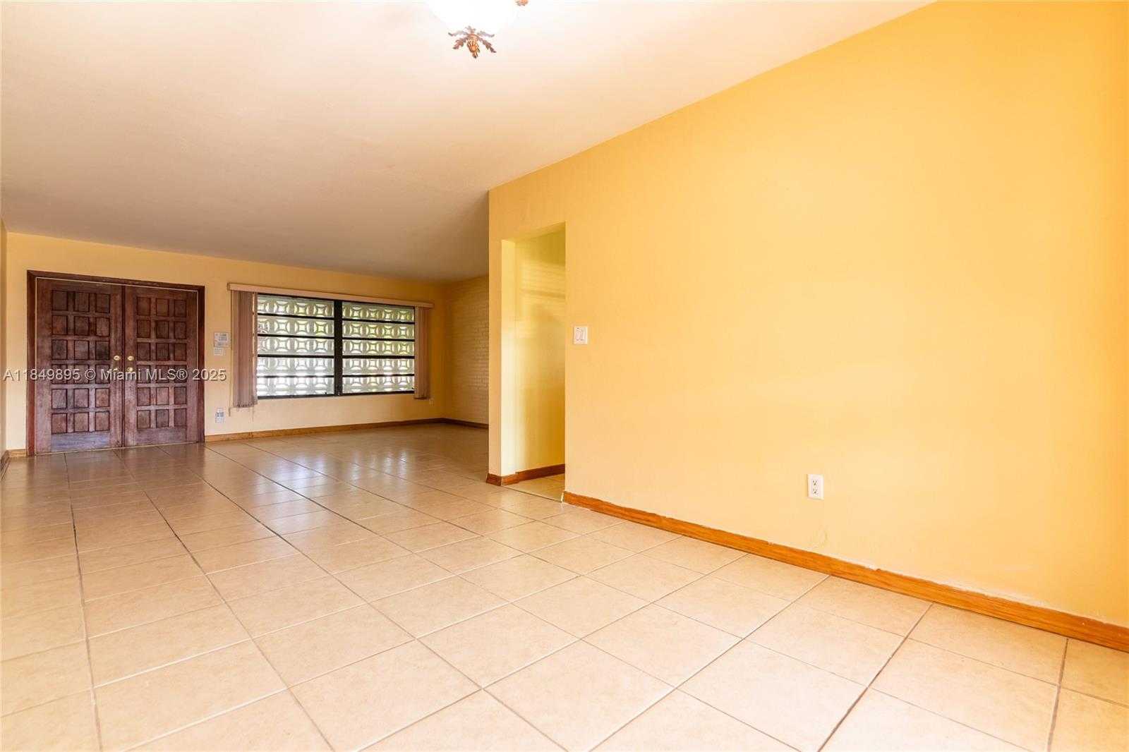 Small Image of 16221 SOUTH WEST 102ND AVE, Miami Number 15