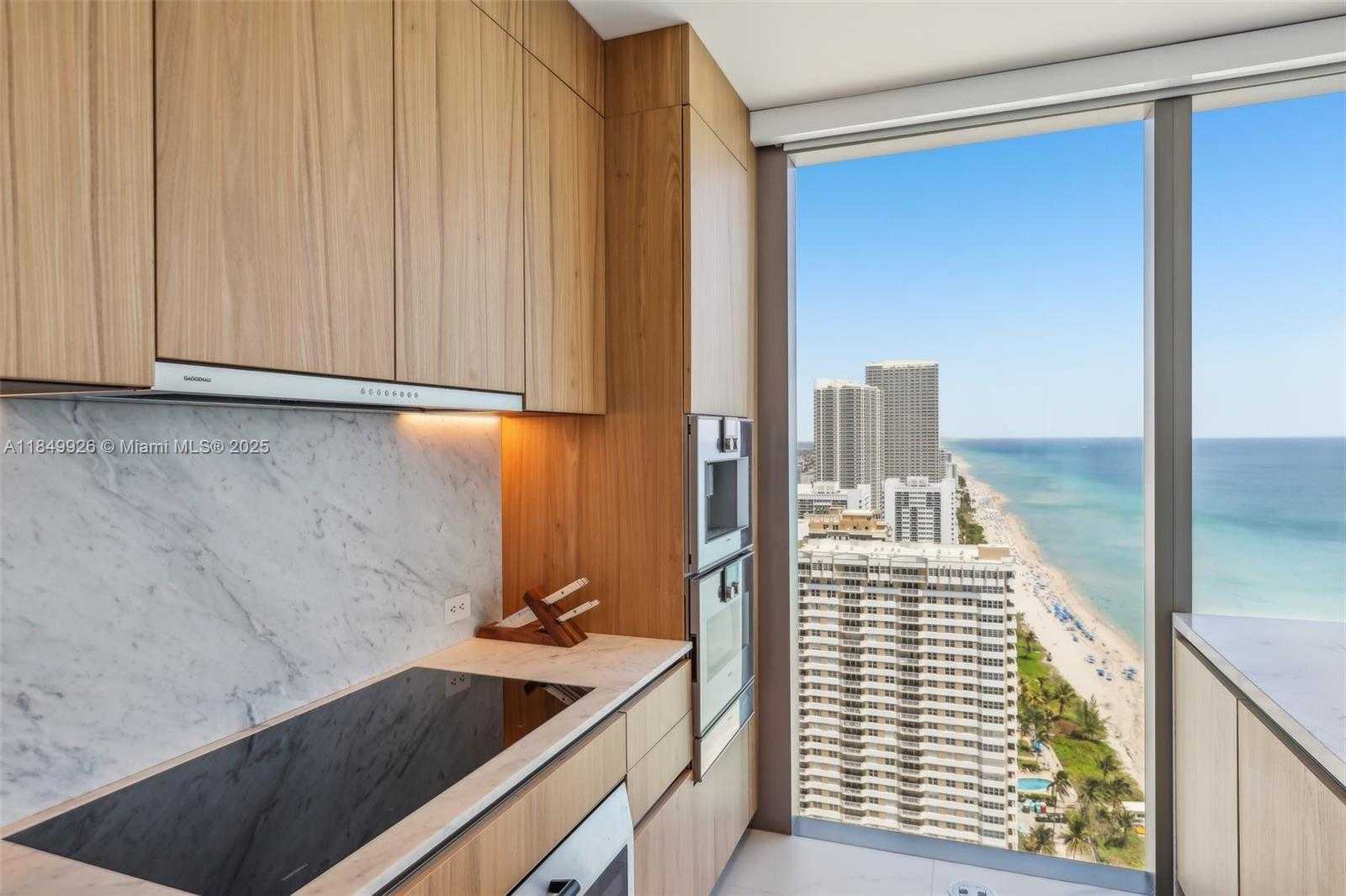Small Image of 2000 SOUTH OCEAN DR #28A, Hallandale Beach Number 16