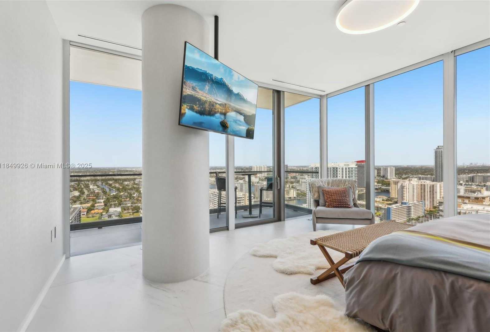Small Image of 2000 SOUTH OCEAN DR #28A, Hallandale Beach Number 22