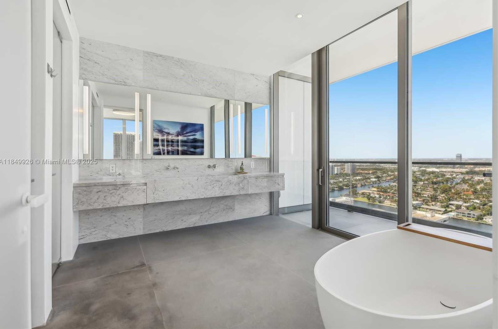 Small Image of 2000 SOUTH OCEAN DR #28A, Hallandale Beach Number 24