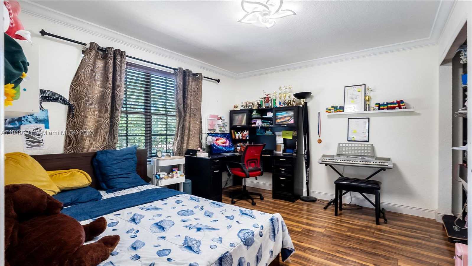 Small Image of 4025 SAPPHIRE LN #4025, Weston Number 29