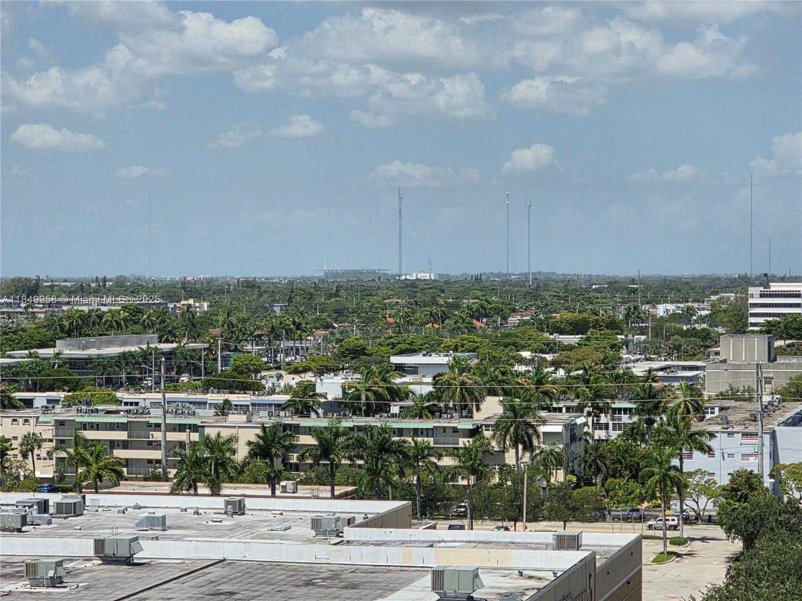 Small Image of 1745 EAST HALLANDALE BEACH BLVD #1008W, Hallandale Beach Number 31