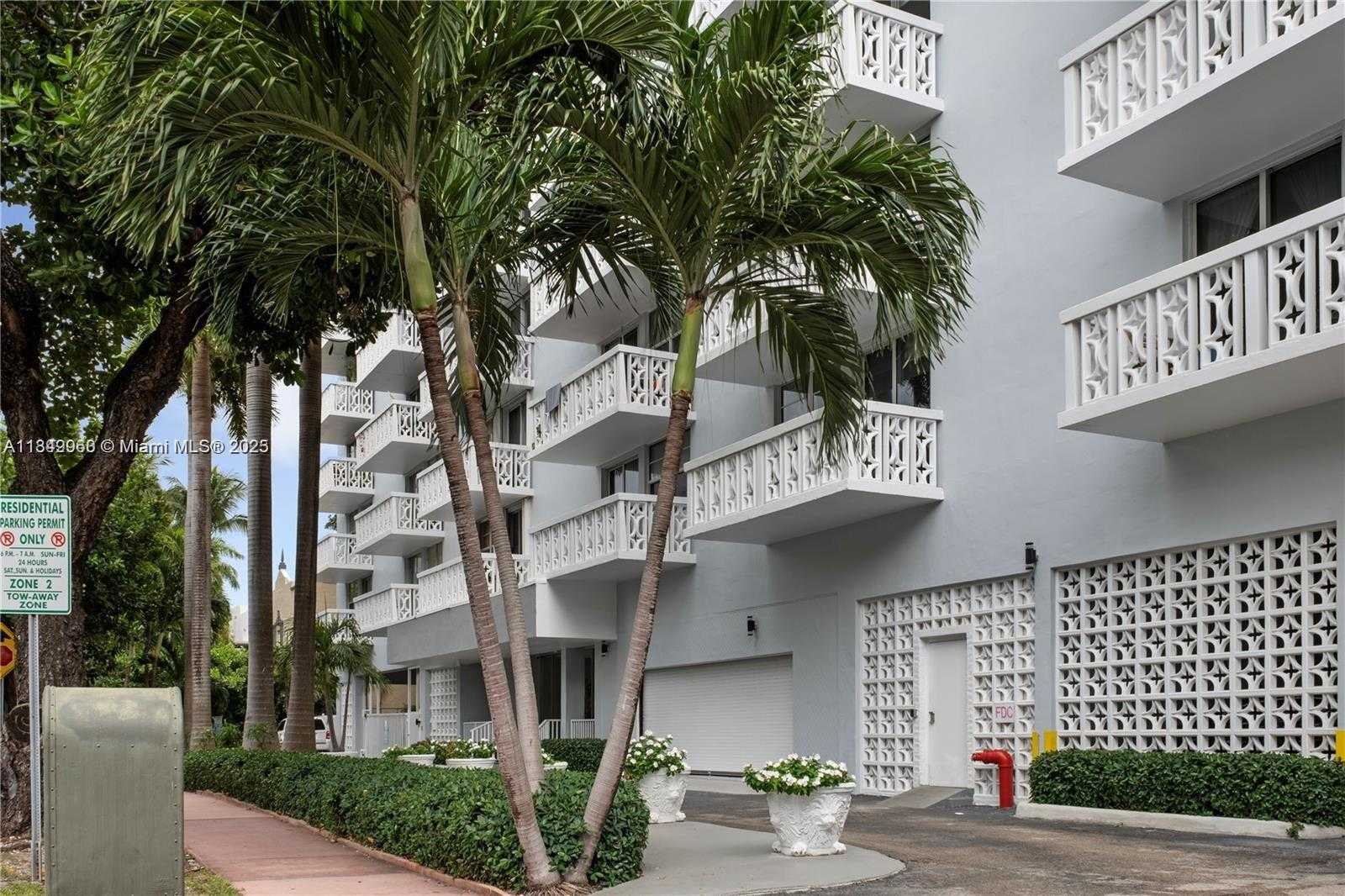 Small Image of 1020 MERIDIAN AVE #302, Miami Beach Number 25