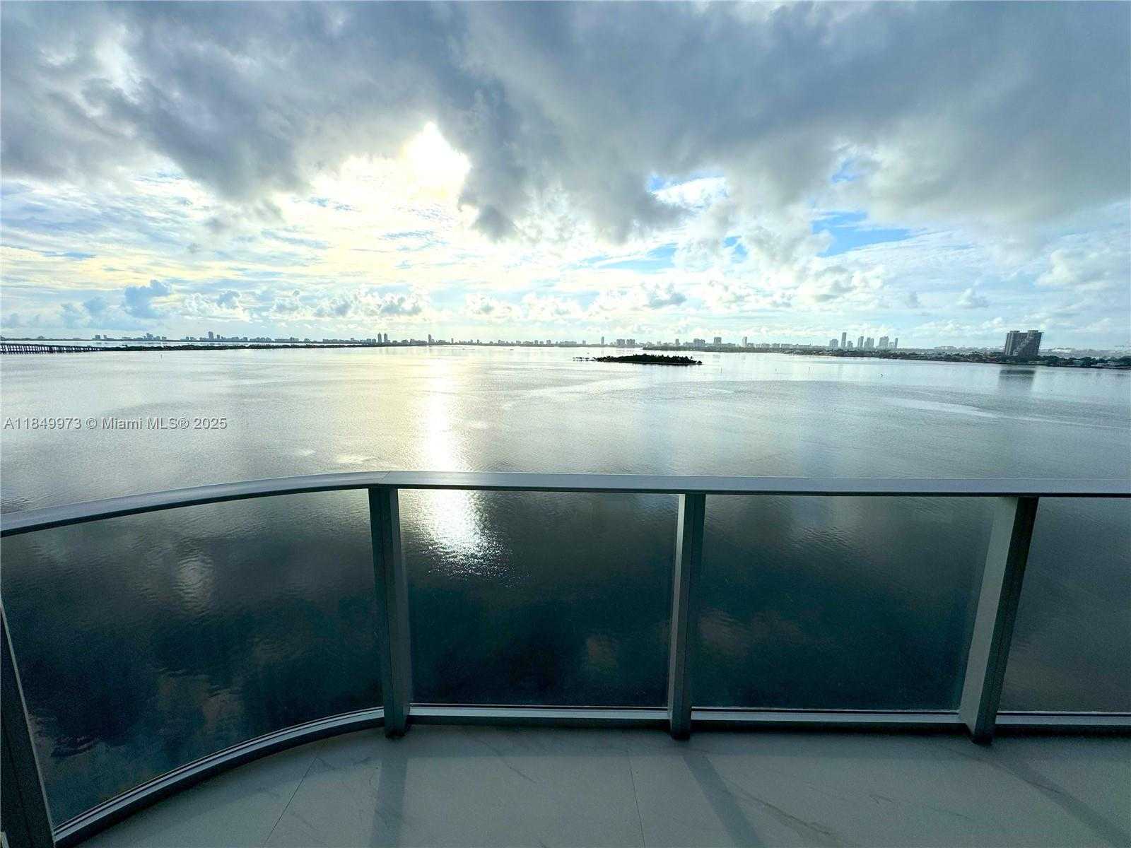 Small Image of 725 NE 24TH #804, Bay Harbor Islands Number 16