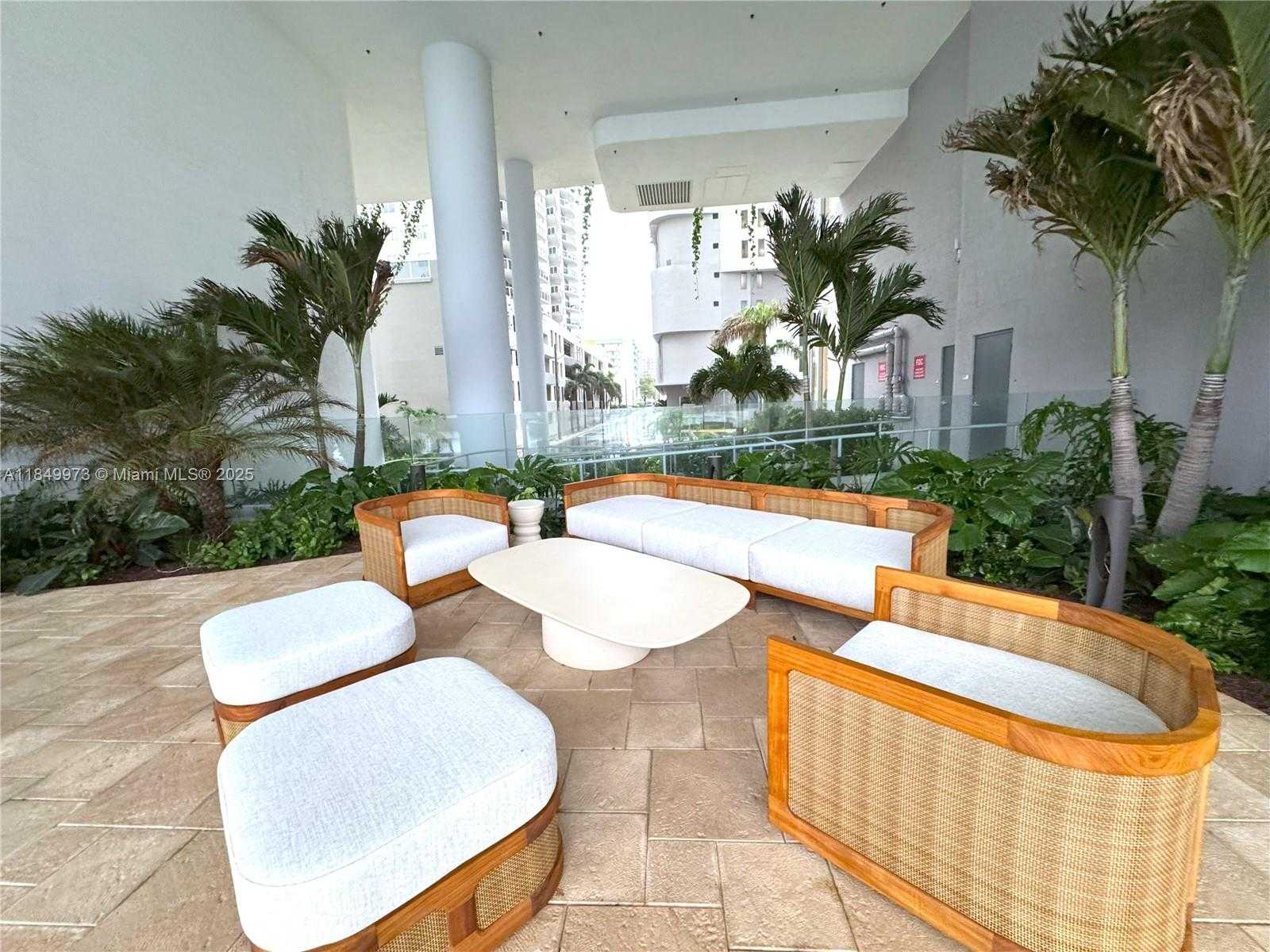 Small Image of 725 NE 24TH #804, Bay Harbor Islands Number 44