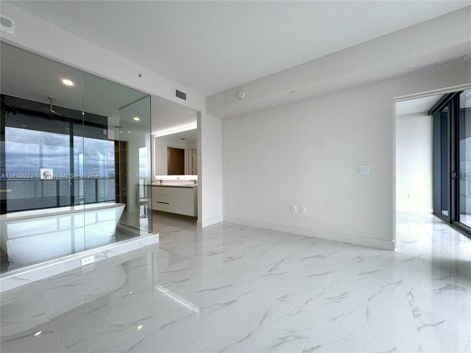 Small Image of 725 NE 24TH #804, Bay Harbor Islands Number 7