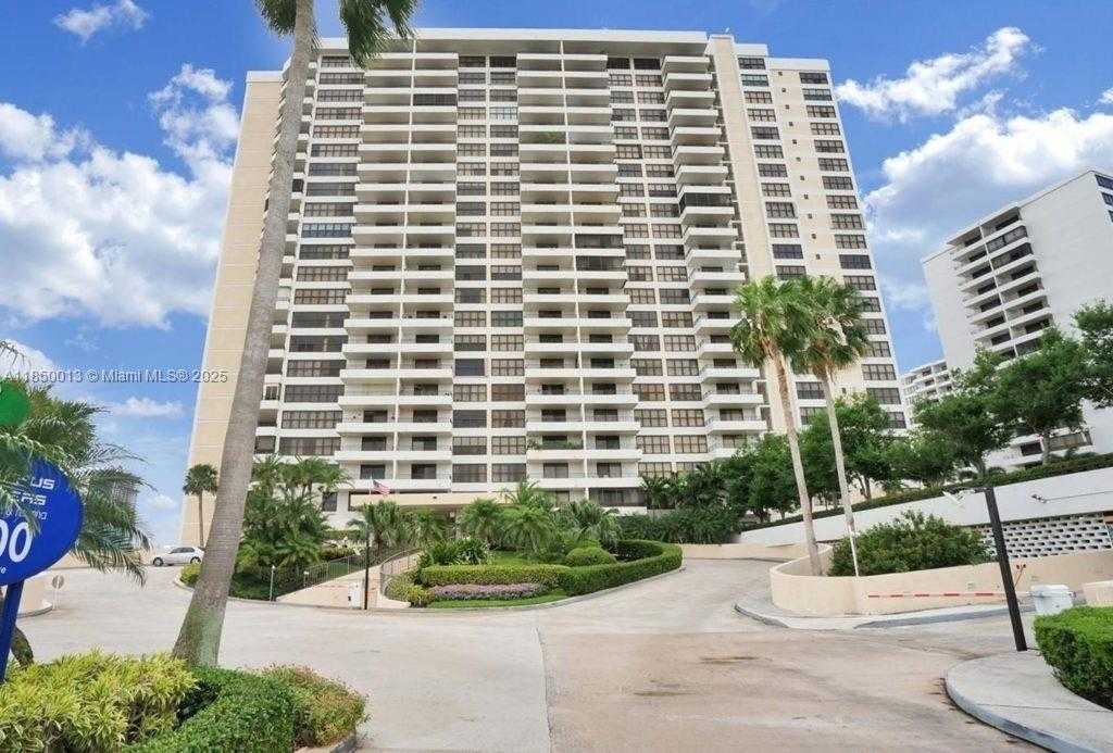 Small Image of 600 THREE ISLANDS BLVD #507, Hallandale Beach Number 3