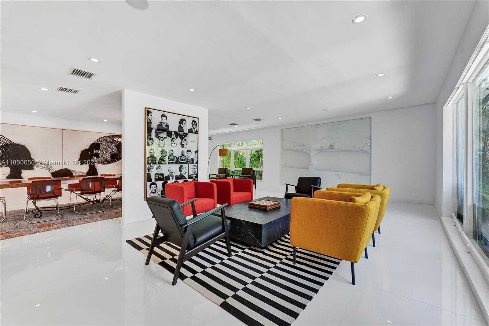 Small Image of 5055 NORTH BAY RD, Miami Beach Number 11