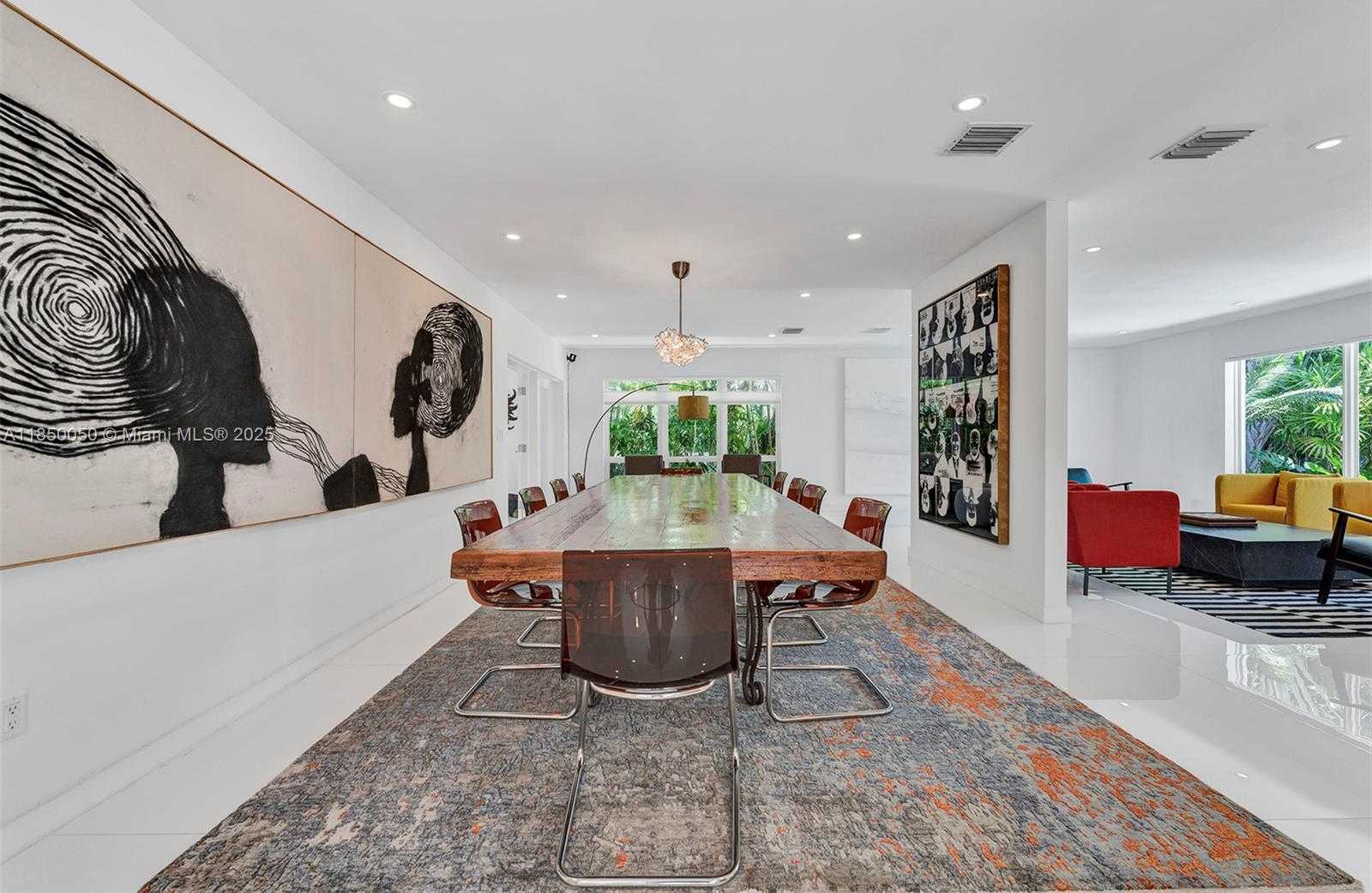 Small Image of 5055 NORTH BAY RD, Miami Beach Number 14