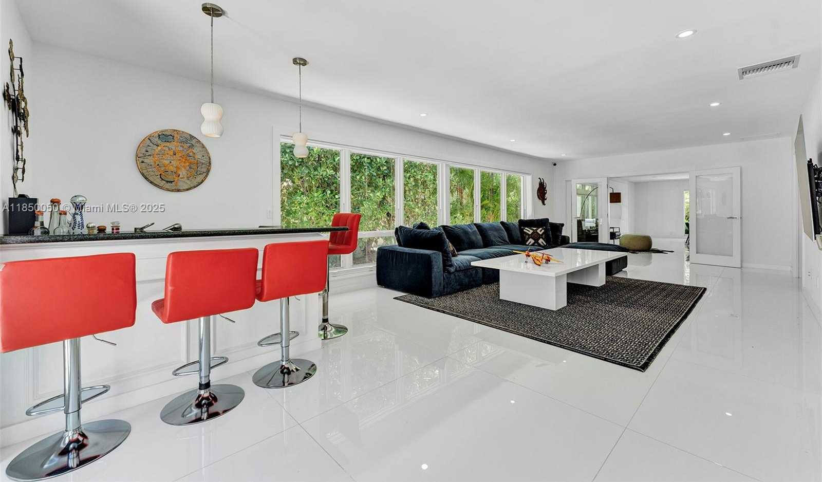 Small Image of 5055 NORTH BAY RD, Miami Beach Number 19