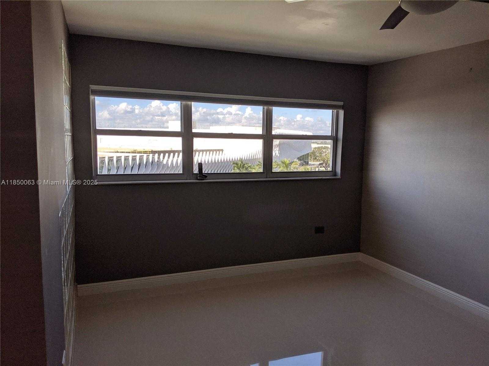Small Image of 1881 WASHINGTON AVE #8A, Miami Beach Number 12
