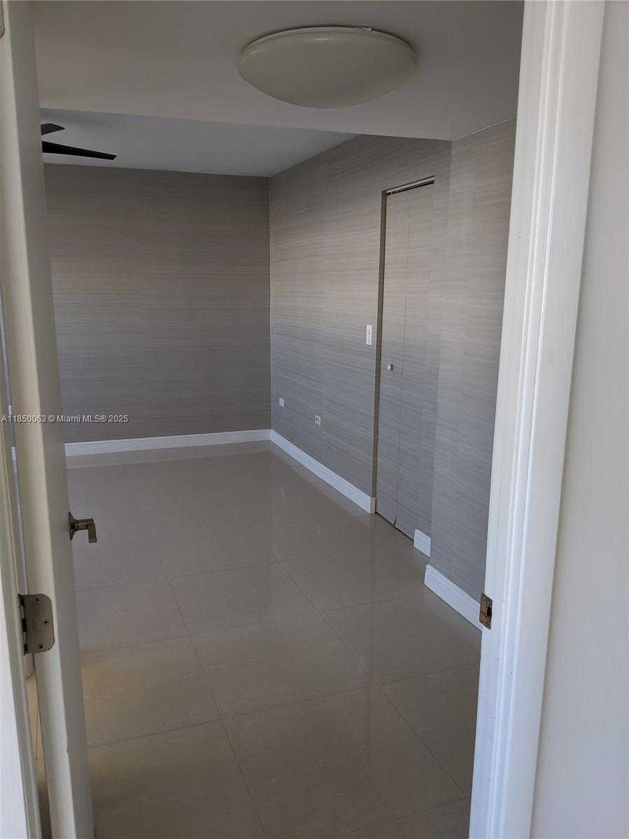 Small Image of 1881 WASHINGTON AVE #8A, Miami Beach Number 14