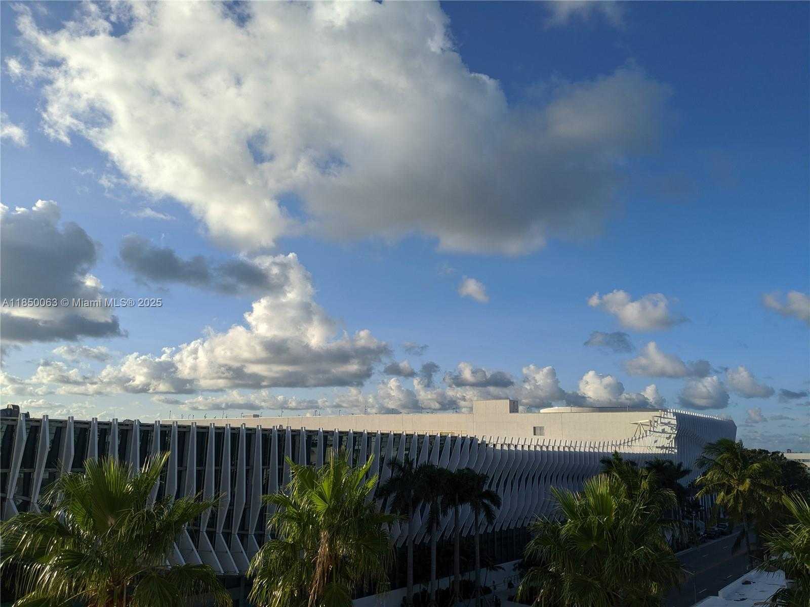 Small Image of 1881 WASHINGTON AVE #8A, Miami Beach Number 18