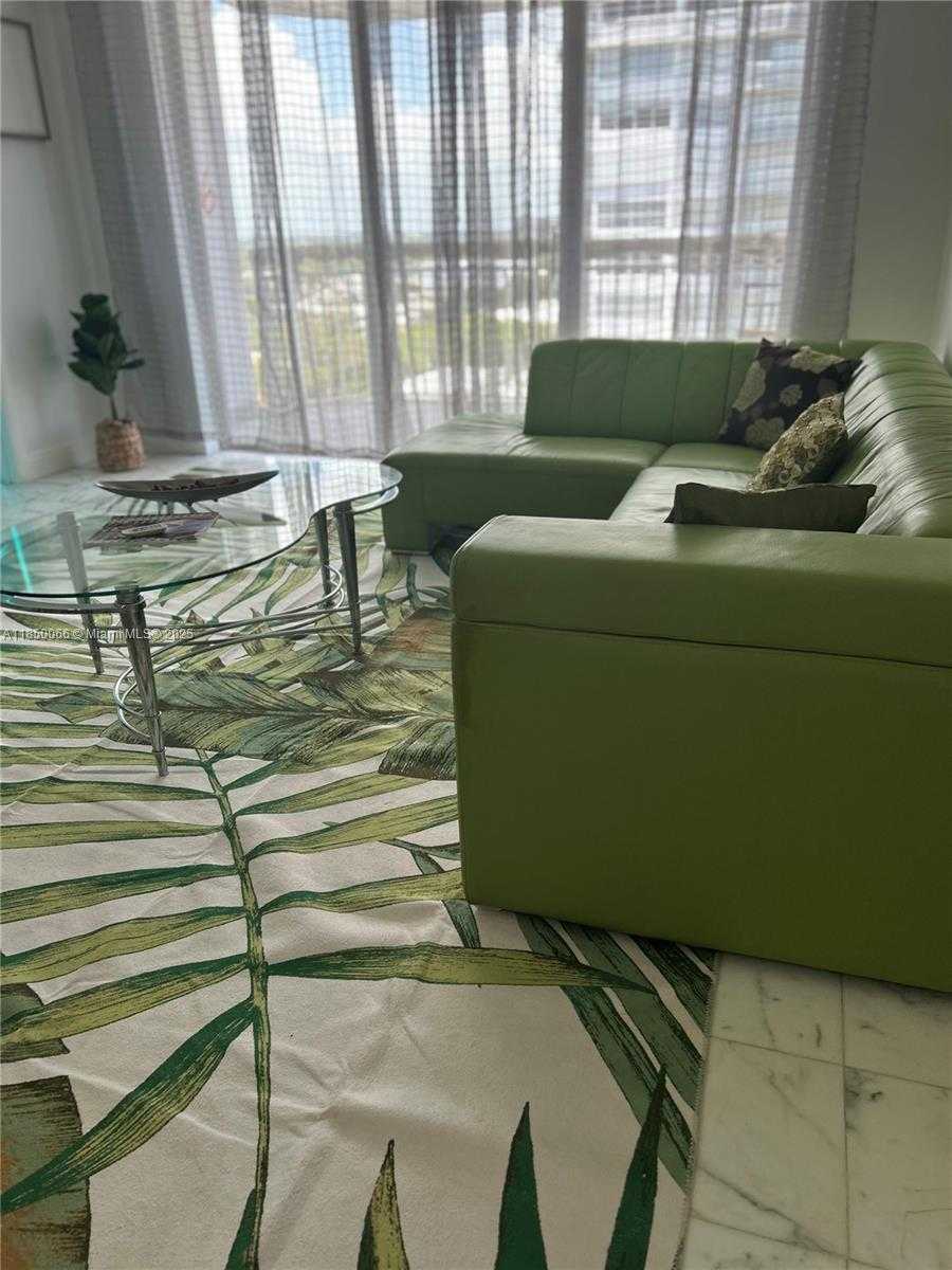 Small Image of 18031 BISCAYNE BLVD #1602, Aventura Number 13