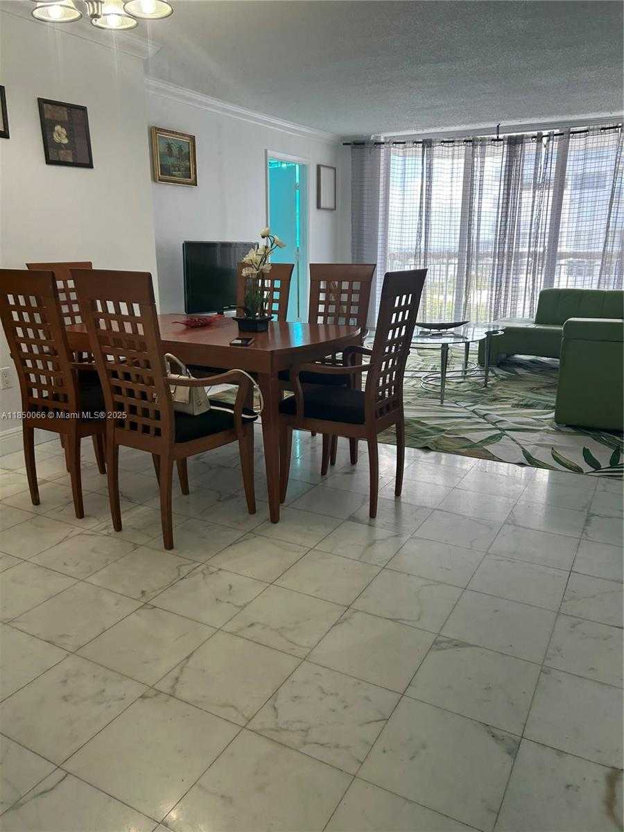 Small Image of 18031 BISCAYNE BLVD #1602, Aventura Number 14