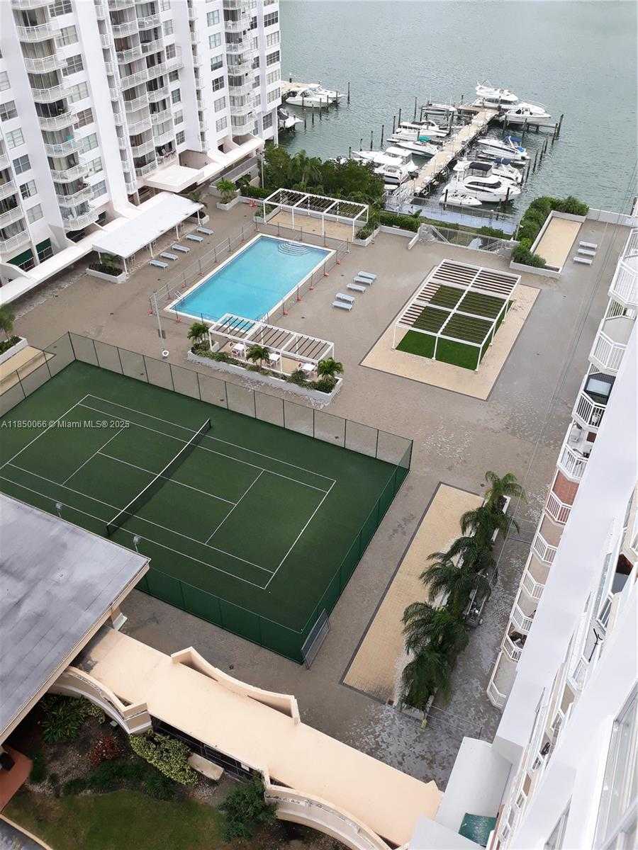 Small Image of 18031 BISCAYNE BLVD #1602, Aventura Number 5