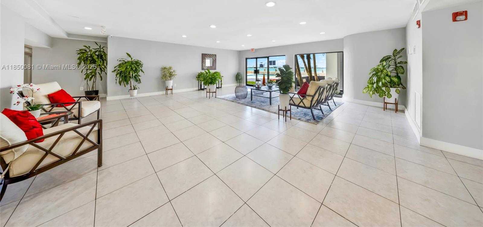 Small Image of 1880 SOUTH TREASURE DR #4M, North Bay Village Number 36