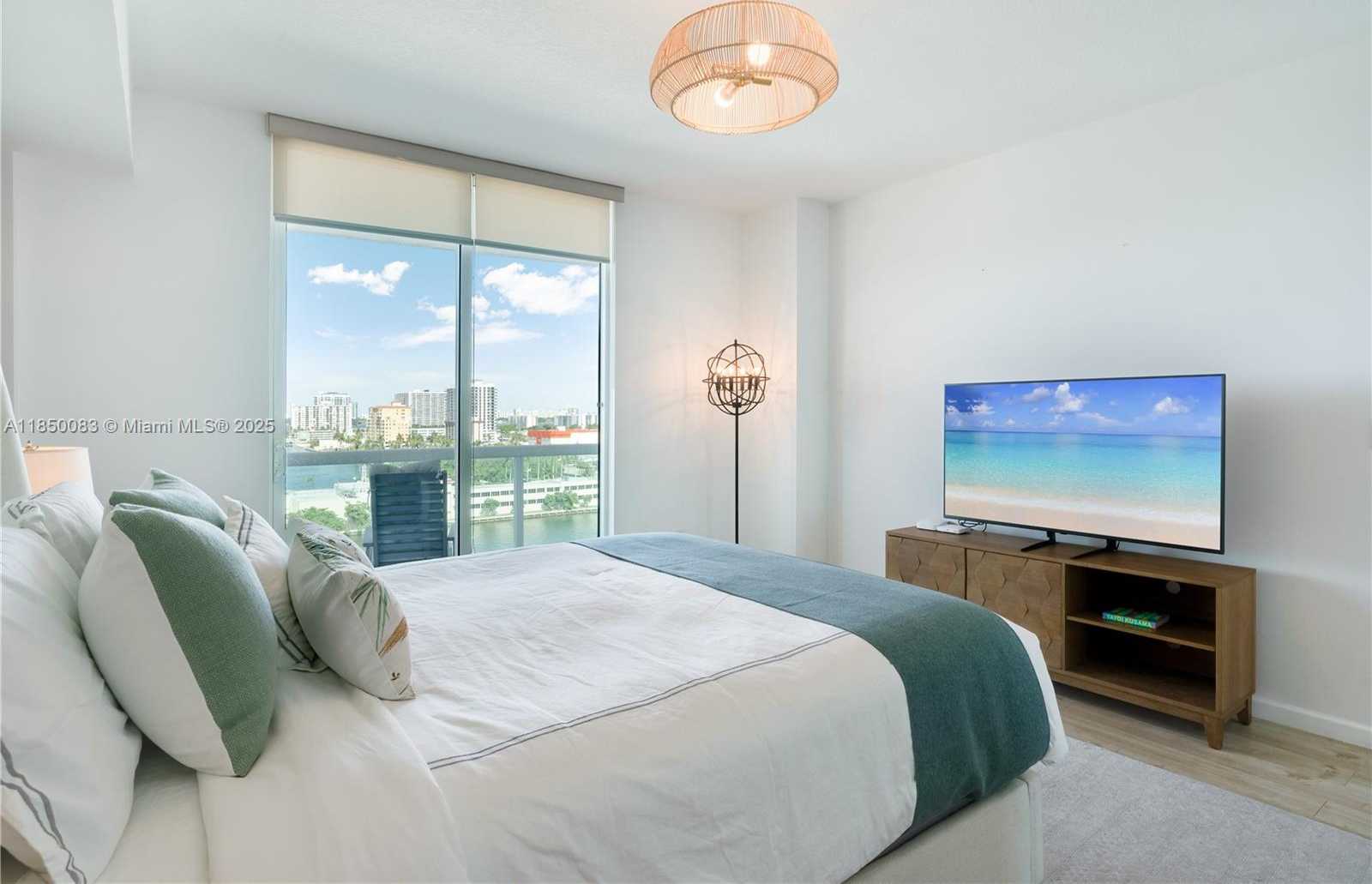 Small Image of 7910 HARBOR ISLAND DR #1102, North Bay Village Number 14