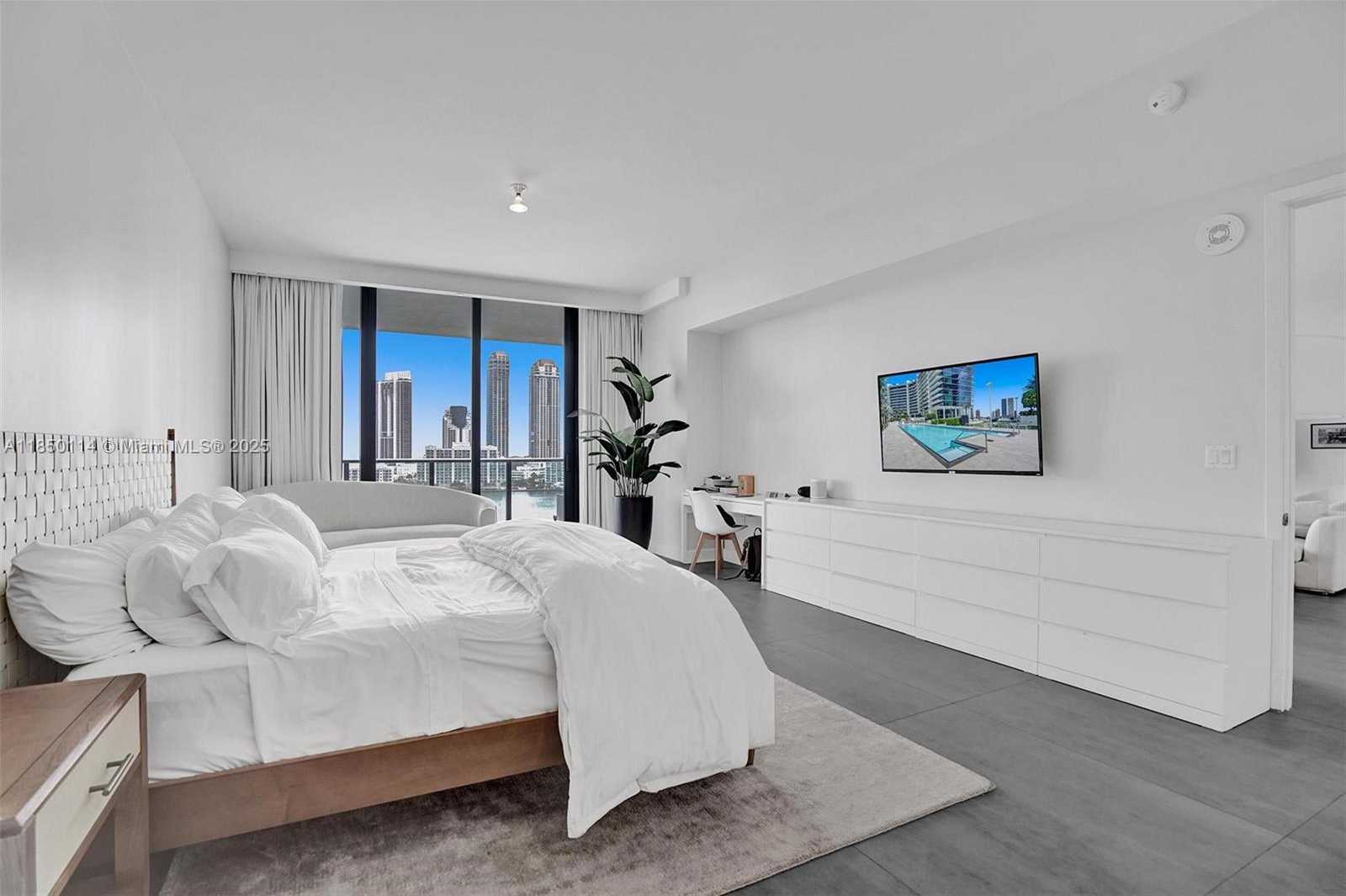 Small Image of 5000 ISLAND ESTATES DR #1006, Aventura Number 17