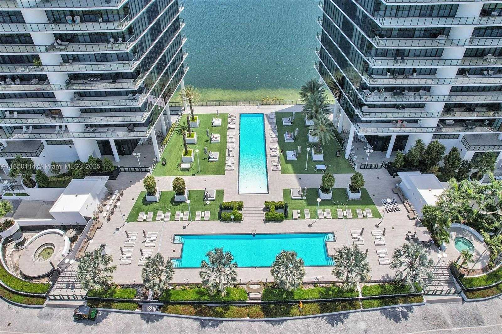 Small Image of 5000 ISLAND ESTATES DR #1006, Aventura Number 3